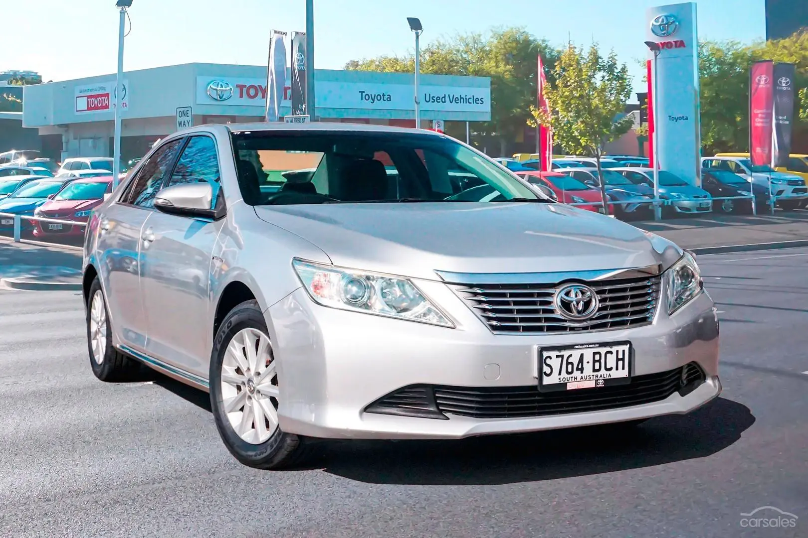 2014 Toyota Aurion Image 1