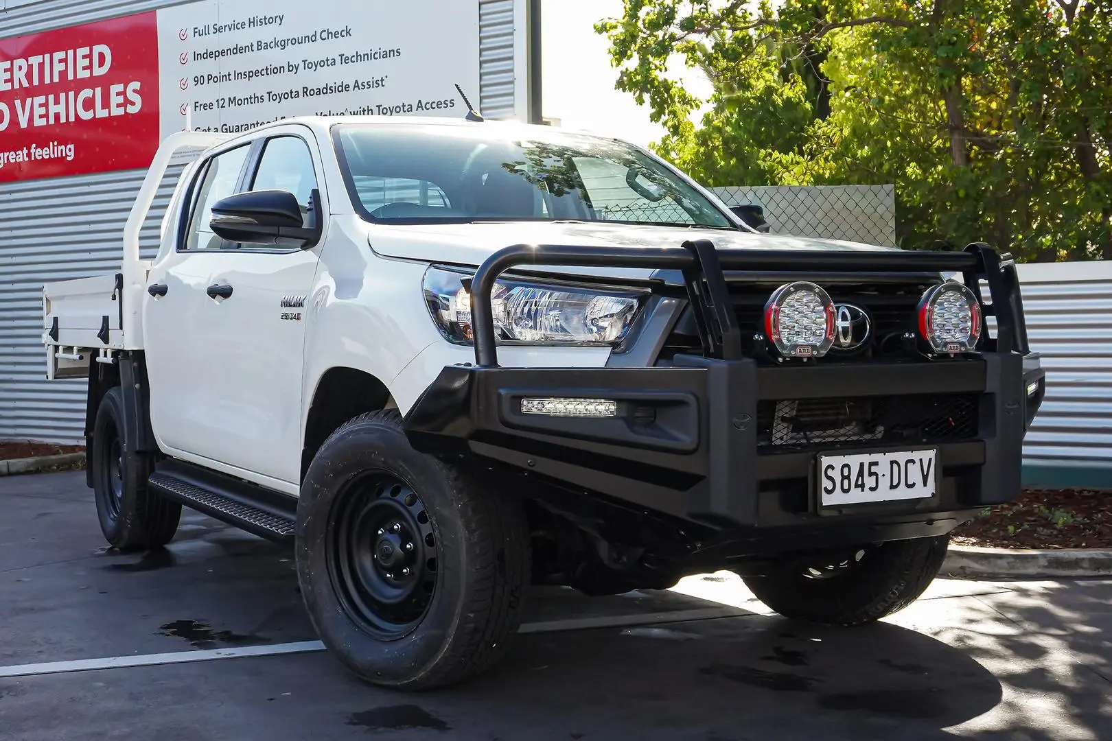 2021 Toyota Hilux Gallery Image 2