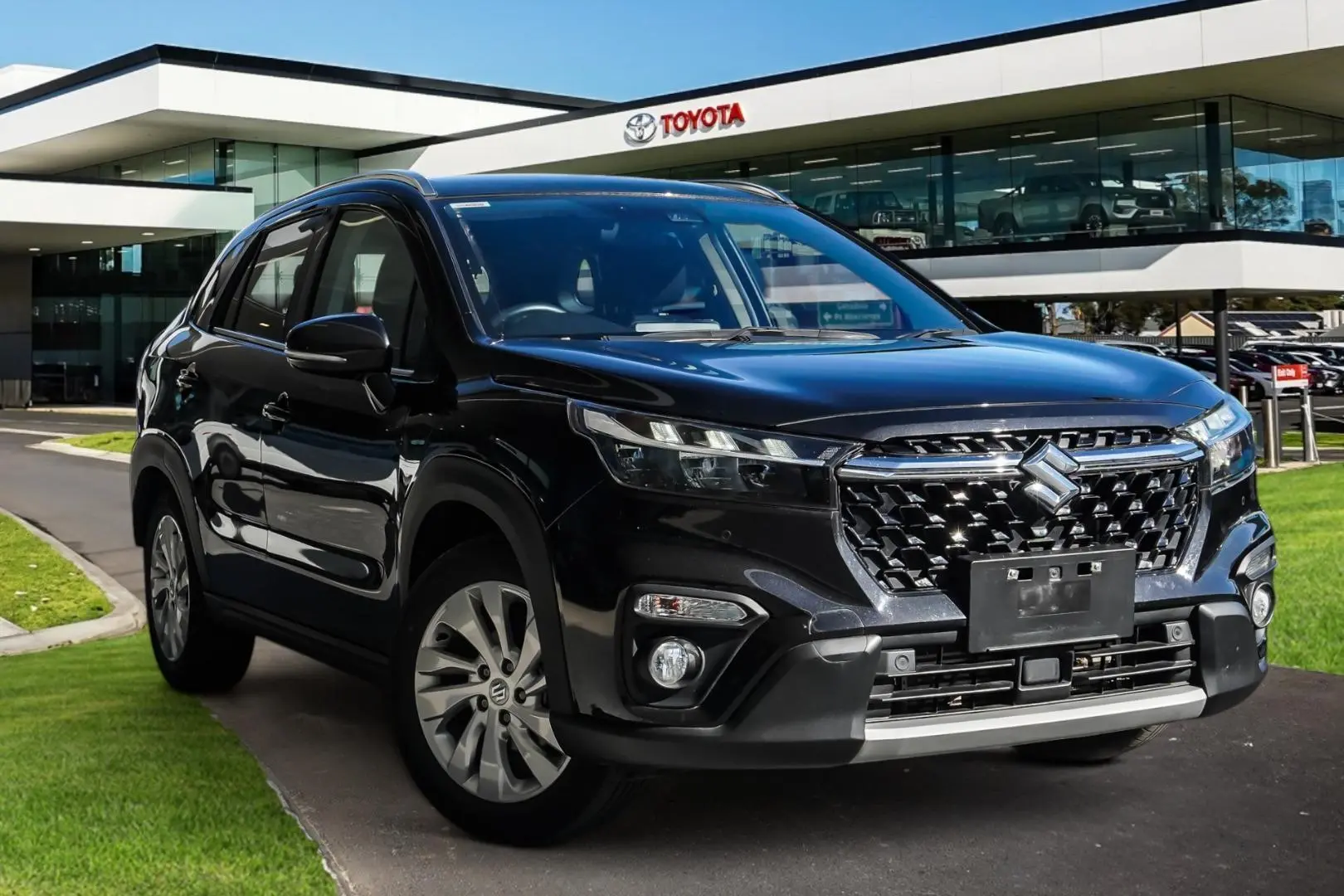 2024 Suzuki S-Cross Image