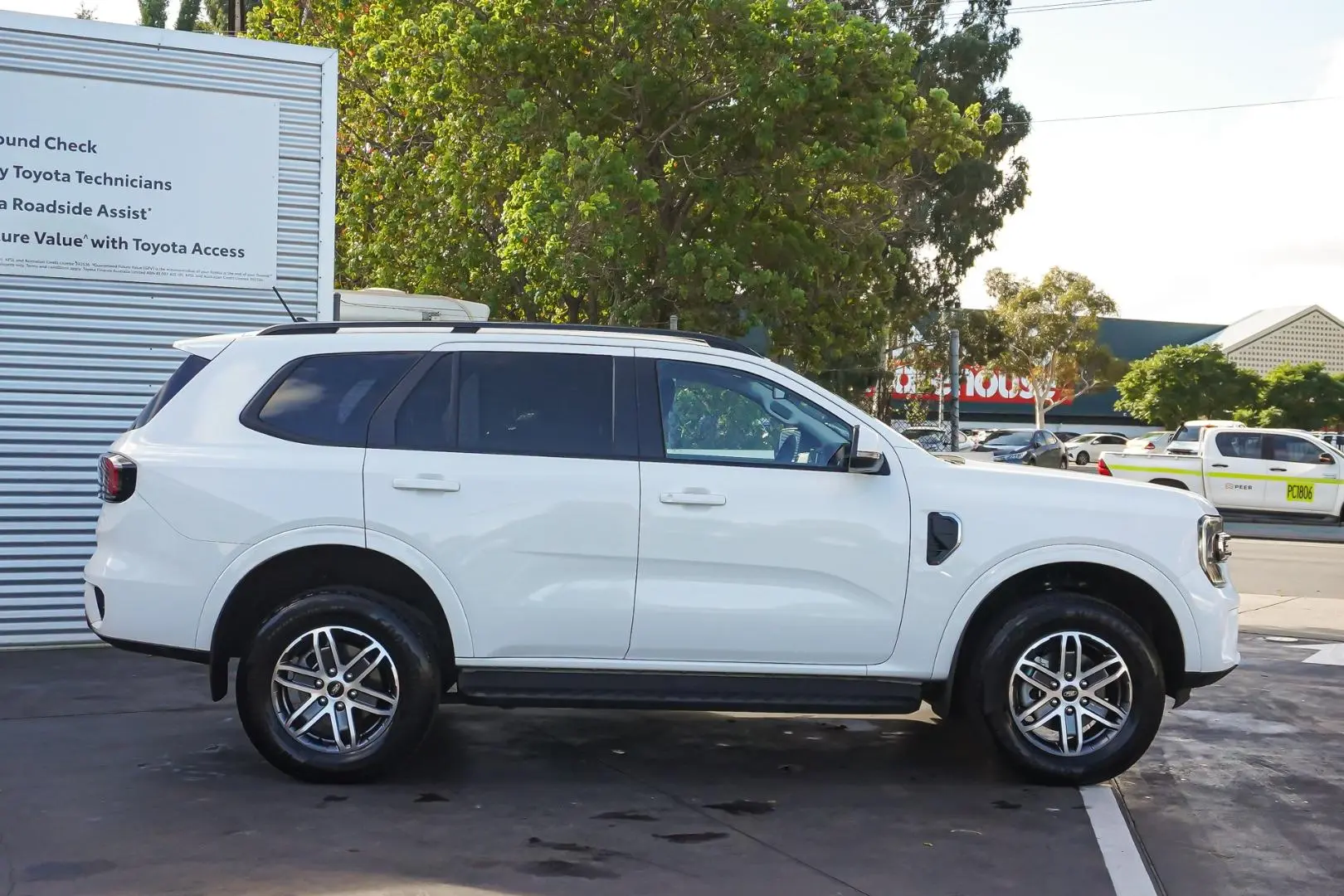2024 Ford Everest Gallery Image 4