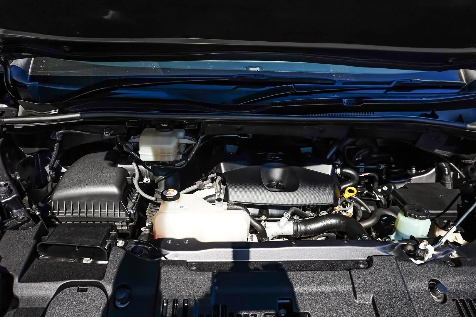 2019 Toyota Granvia Gallery Image 30