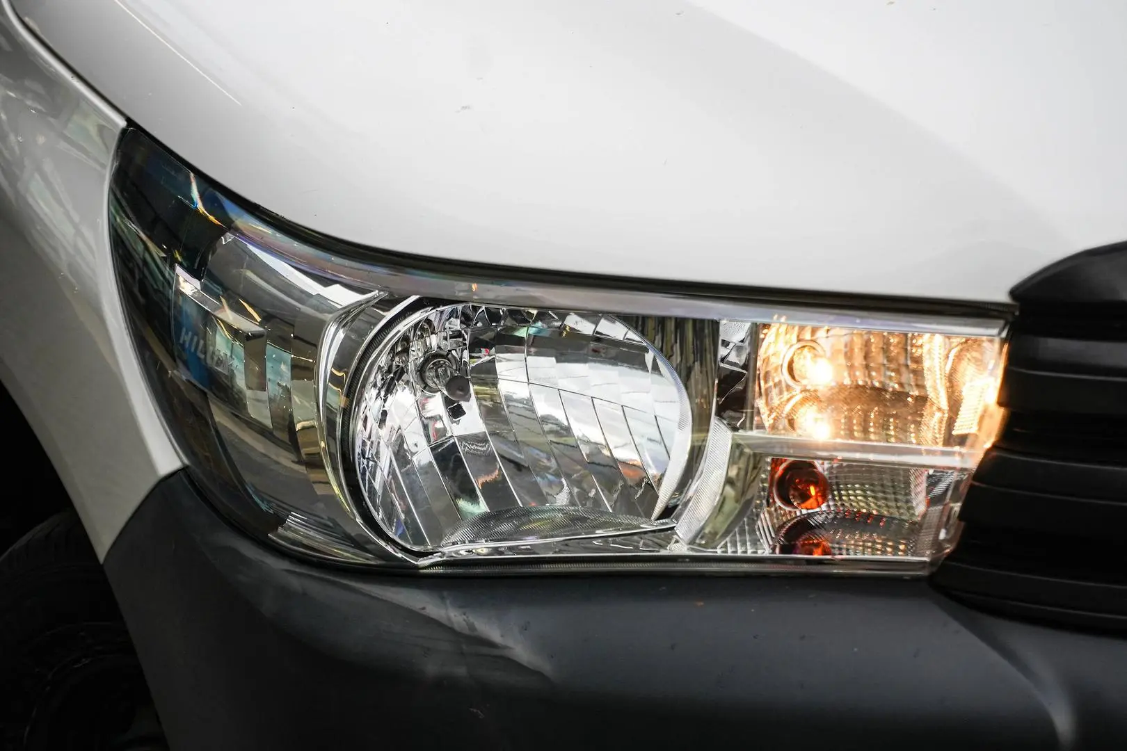2020 Toyota Hilux Gallery Image 11