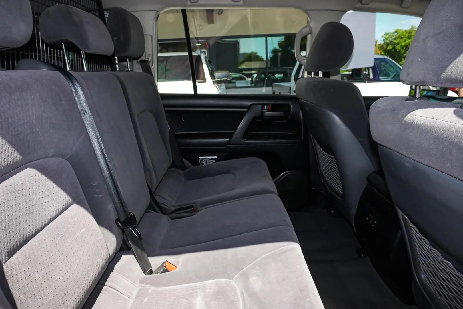 2012 Toyota Landcruiser Gallery Image 11