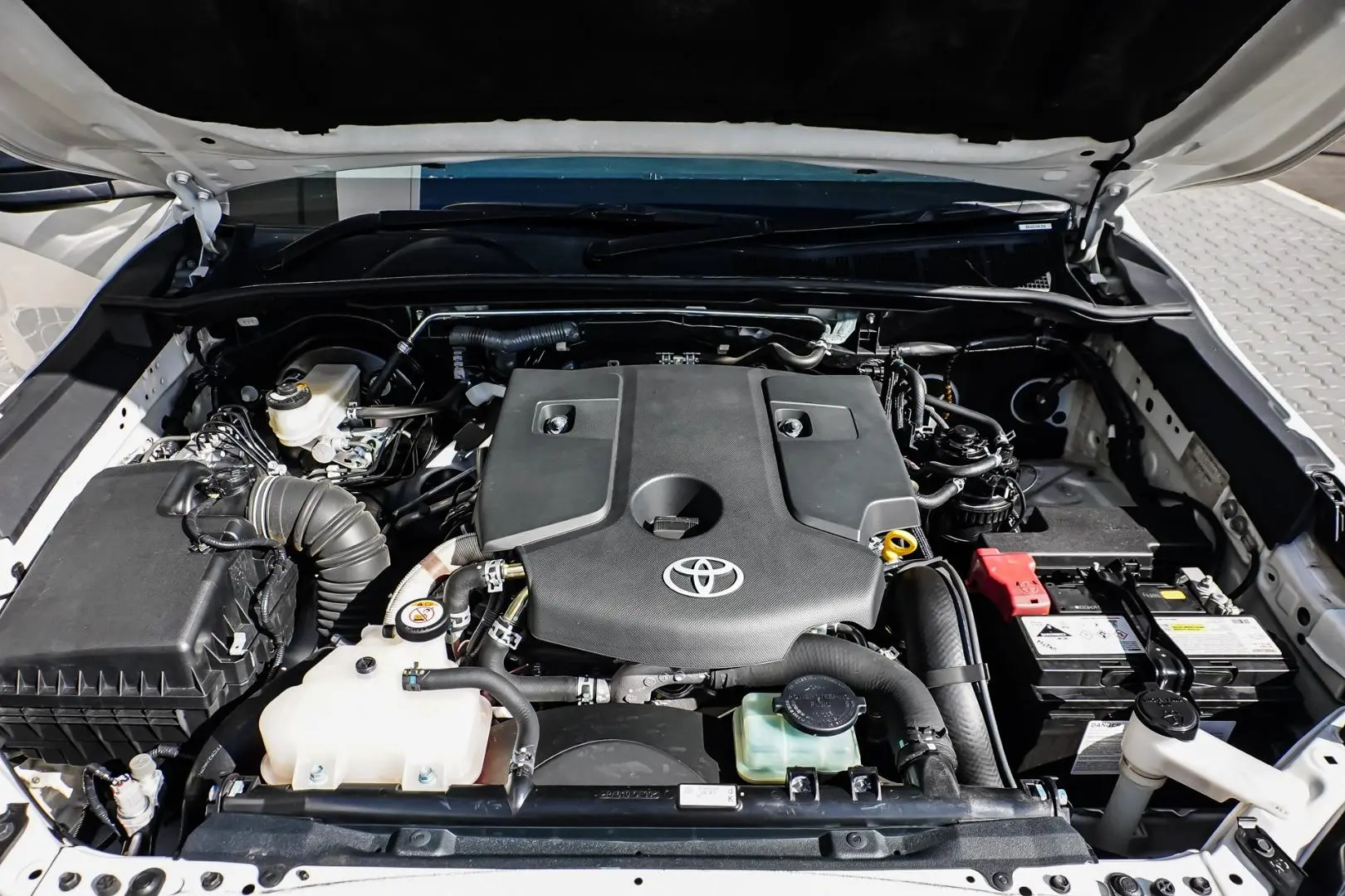 2018 Toyota Hilux Gallery Image 21