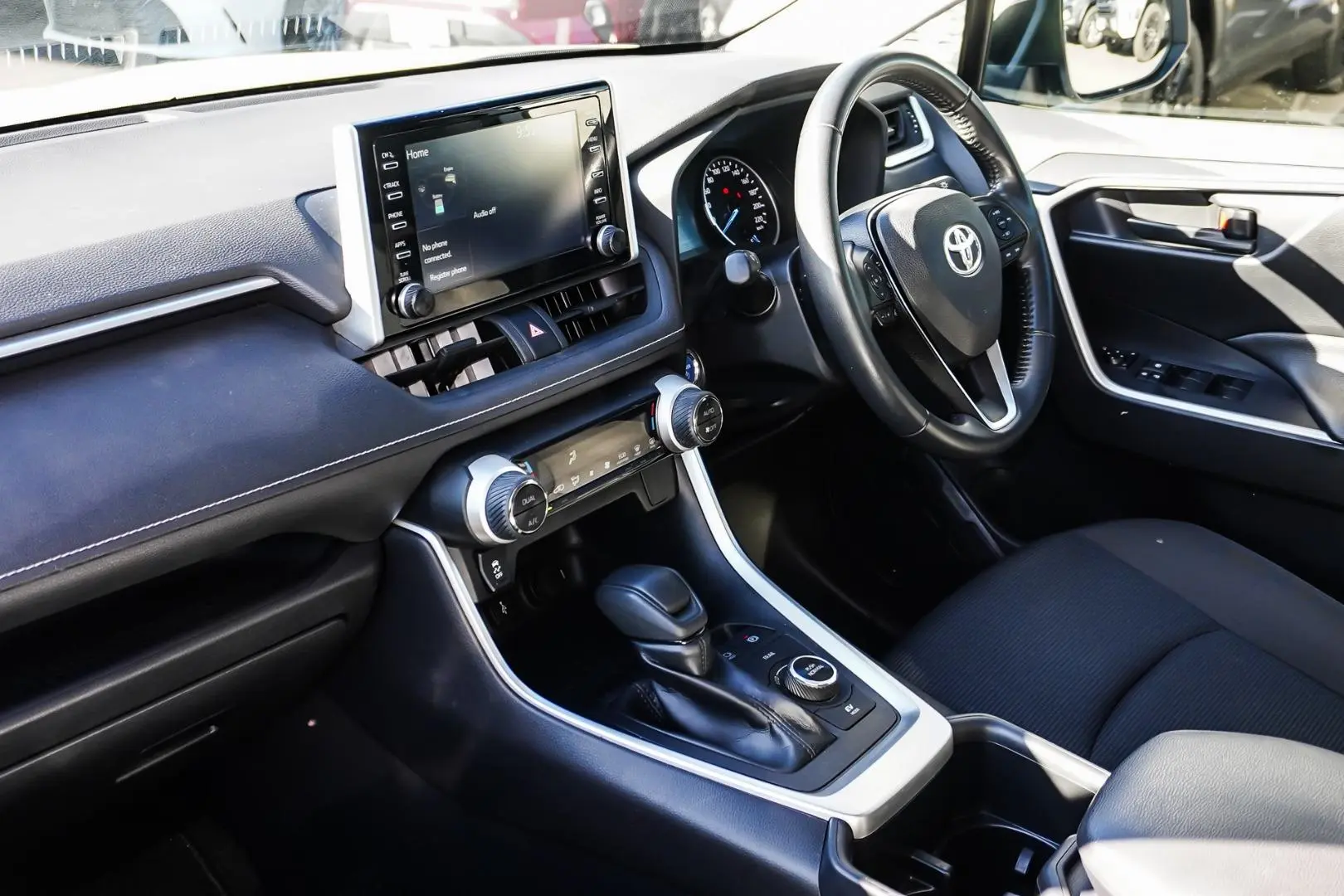 2022 Toyota RAV4 Gallery Image 10