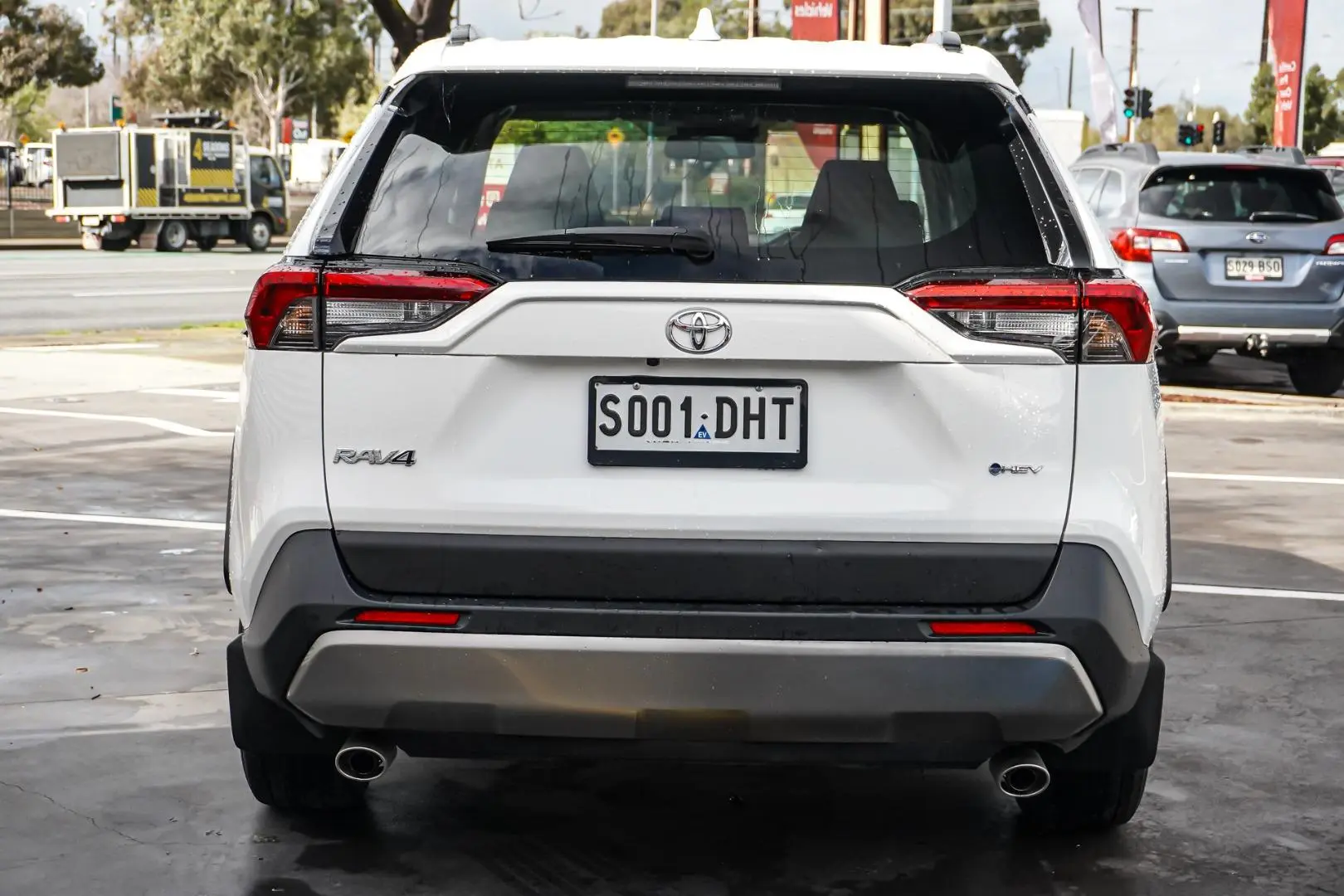 2025 Toyota RAV4 Gallery Image 6