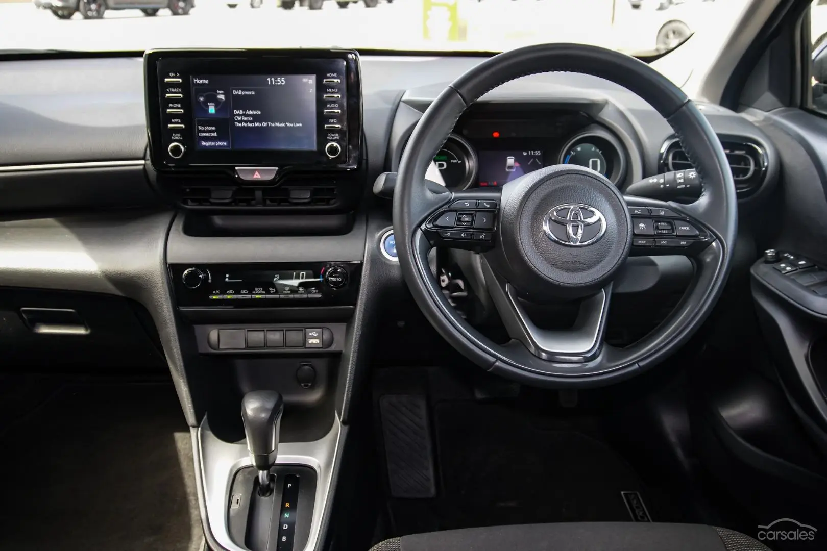 2022 Toyota Yaris Cross Image 8