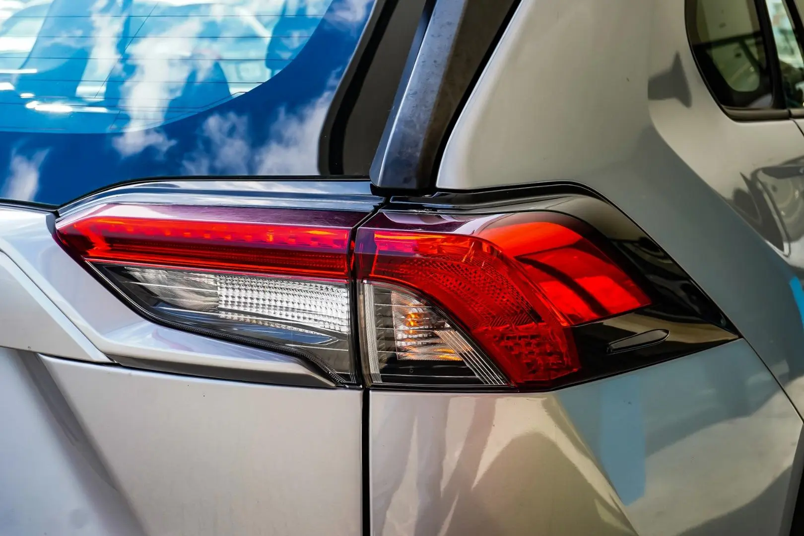 2022 Toyota RAV4 Gallery Image 13