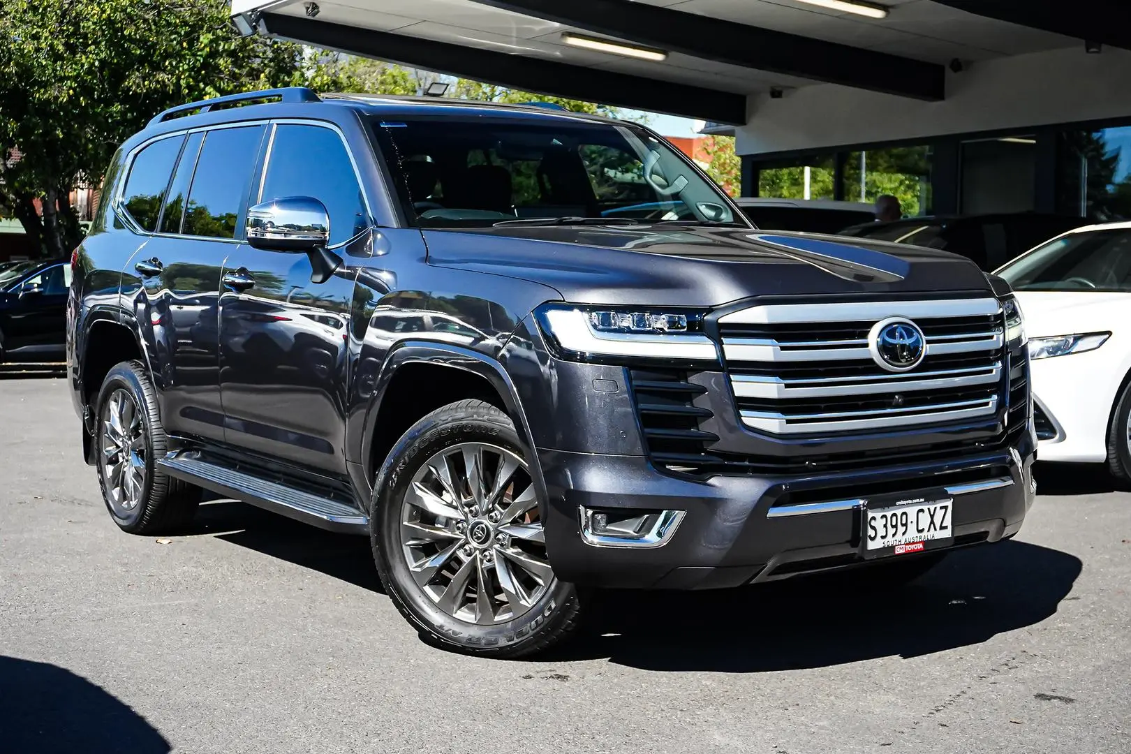 2023 Toyota Landcruiser Gallery Image 2