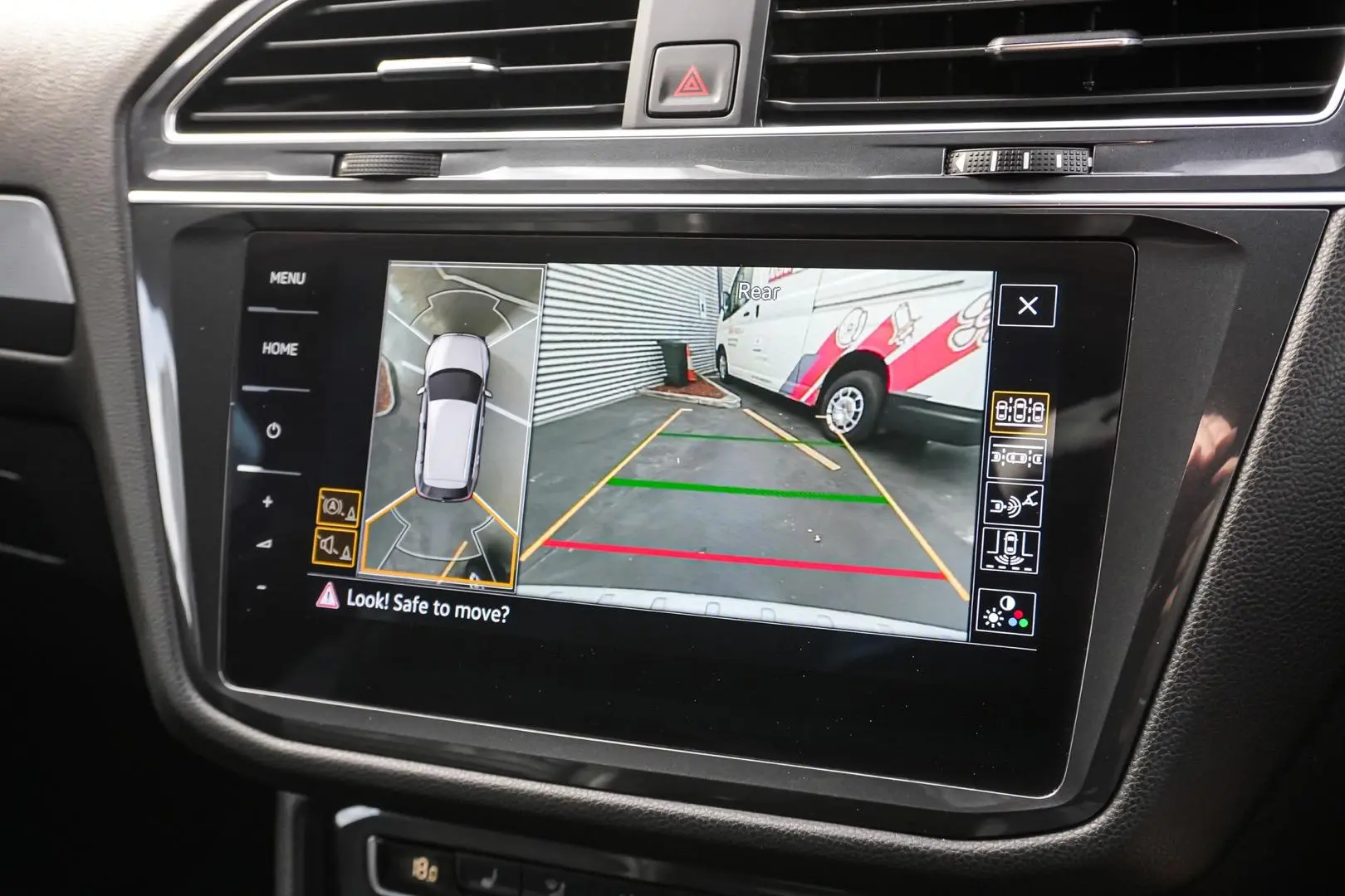 2019 Volkswagen Tiguan Gallery Image 23