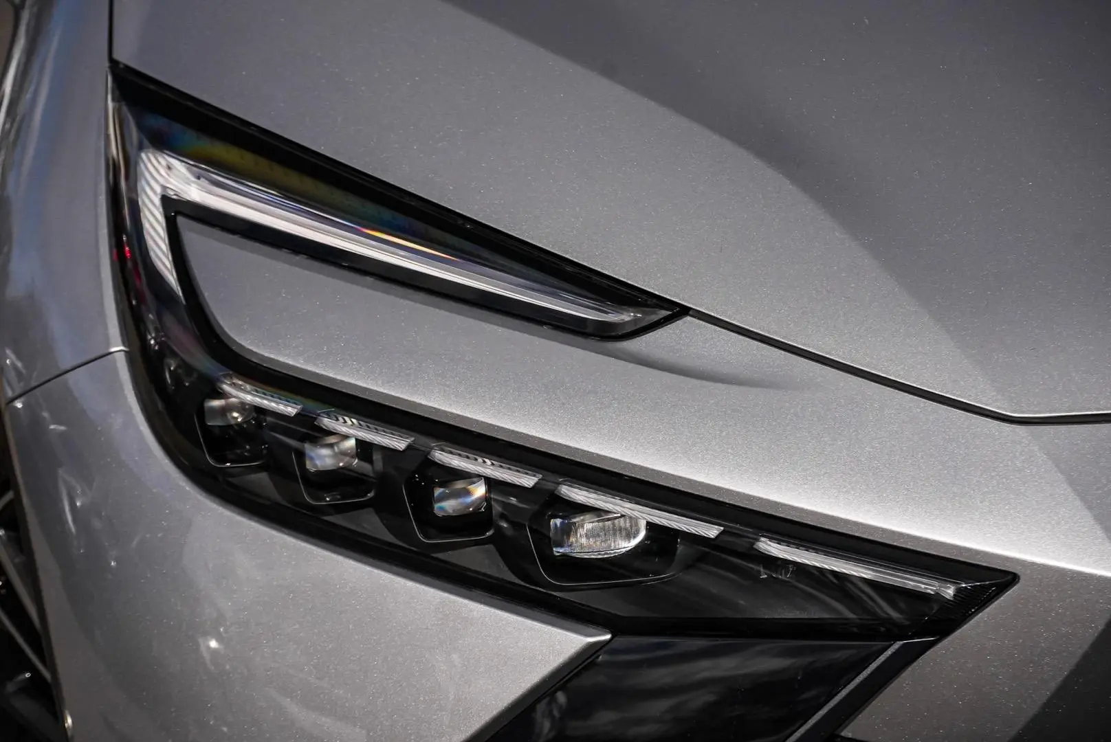 2023 Toyota C-HR Gallery Image 12