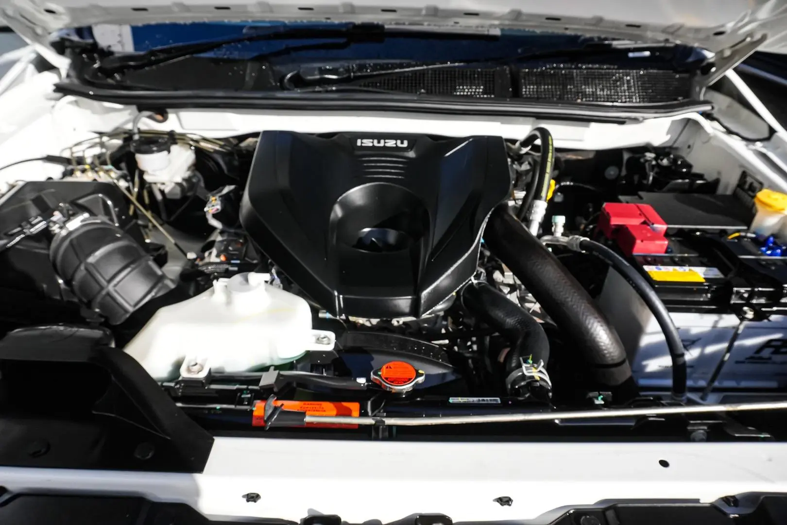 2023 Isuzu D-MAX Gallery Image 25