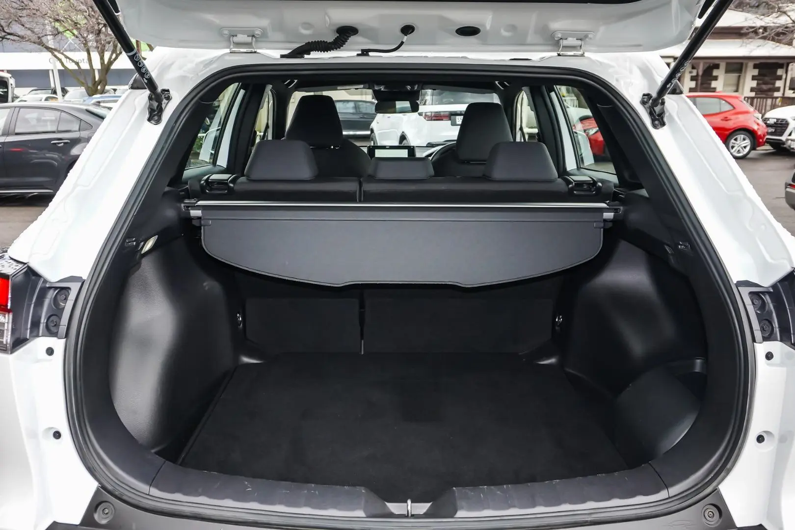 2025 Toyota Corolla Cross Gallery Image 9