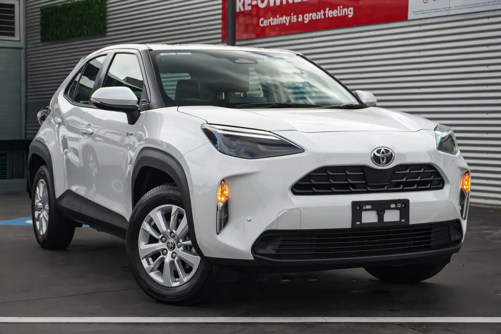 2024 Toyota Yaris Cross Gallery Image 2