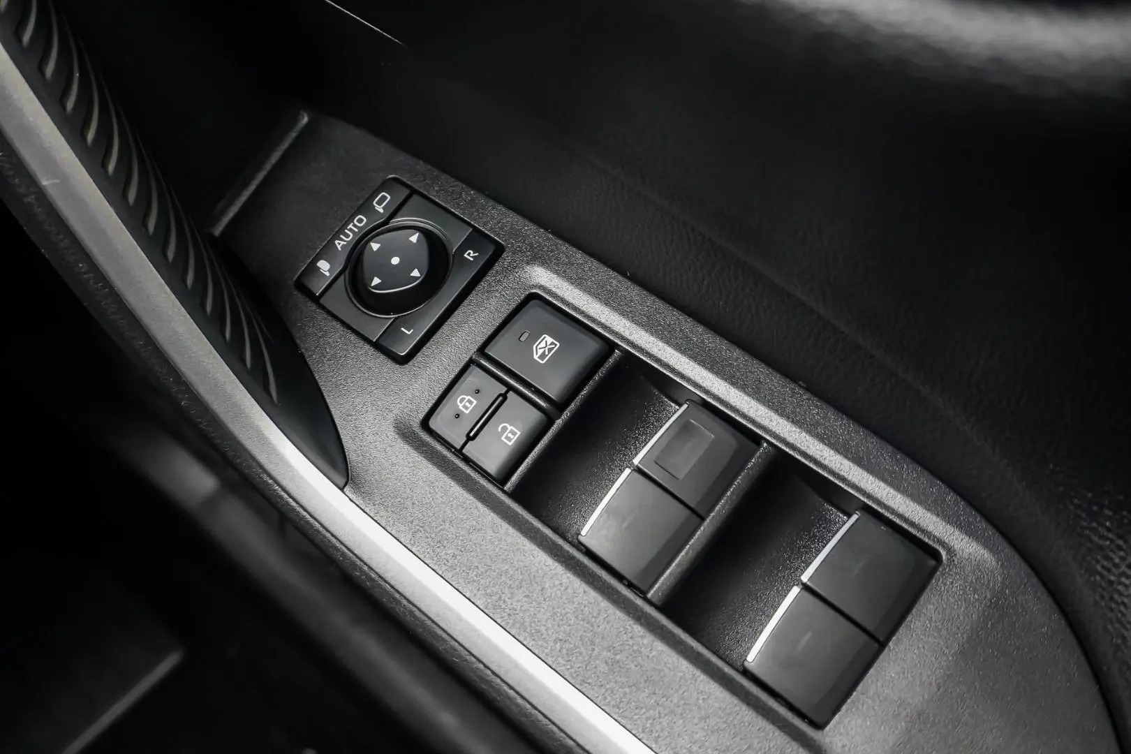 2022 Toyota RAV4 Gallery Image 21