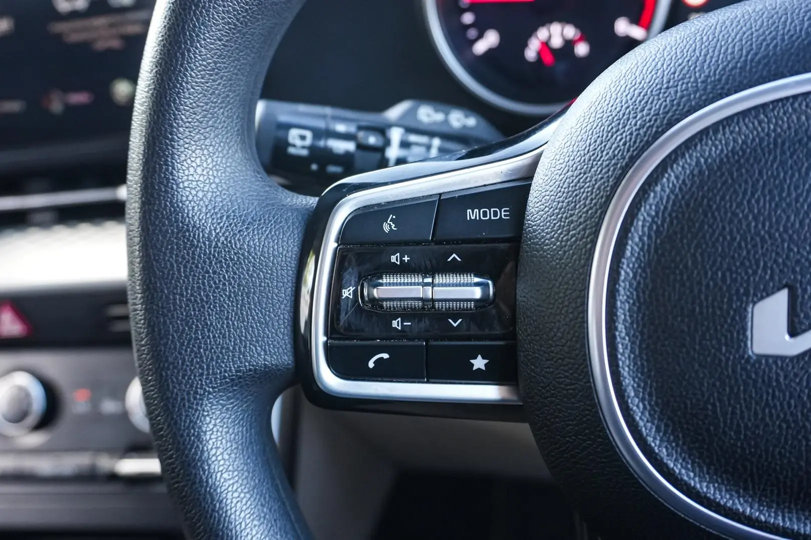 2022 Kia Carnival Gallery Image 19