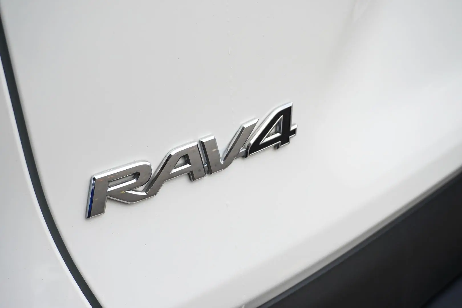 2024 Toyota RAV4 Gallery Image 16