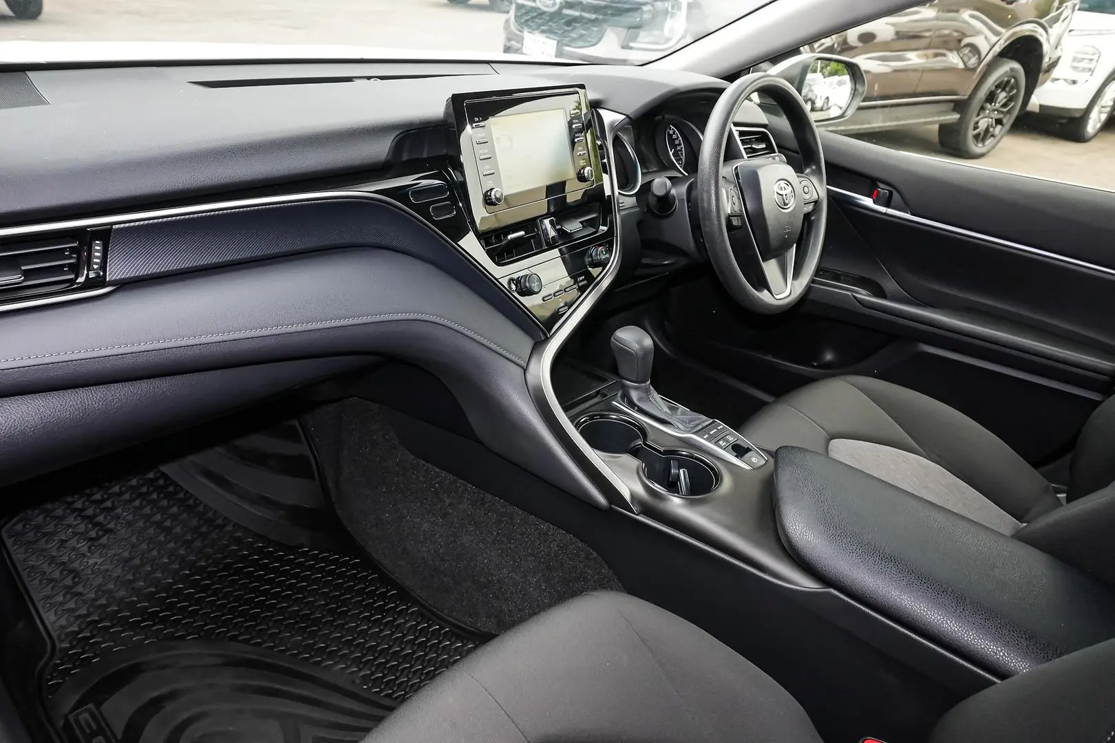 2024 Toyota Camry Gallery Image 11