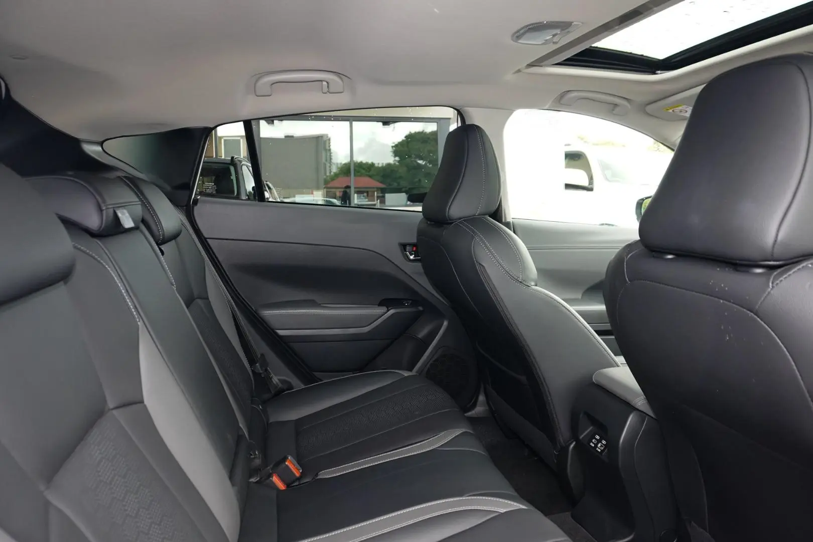 2025 Subaru Crosstrek Gallery Image 8