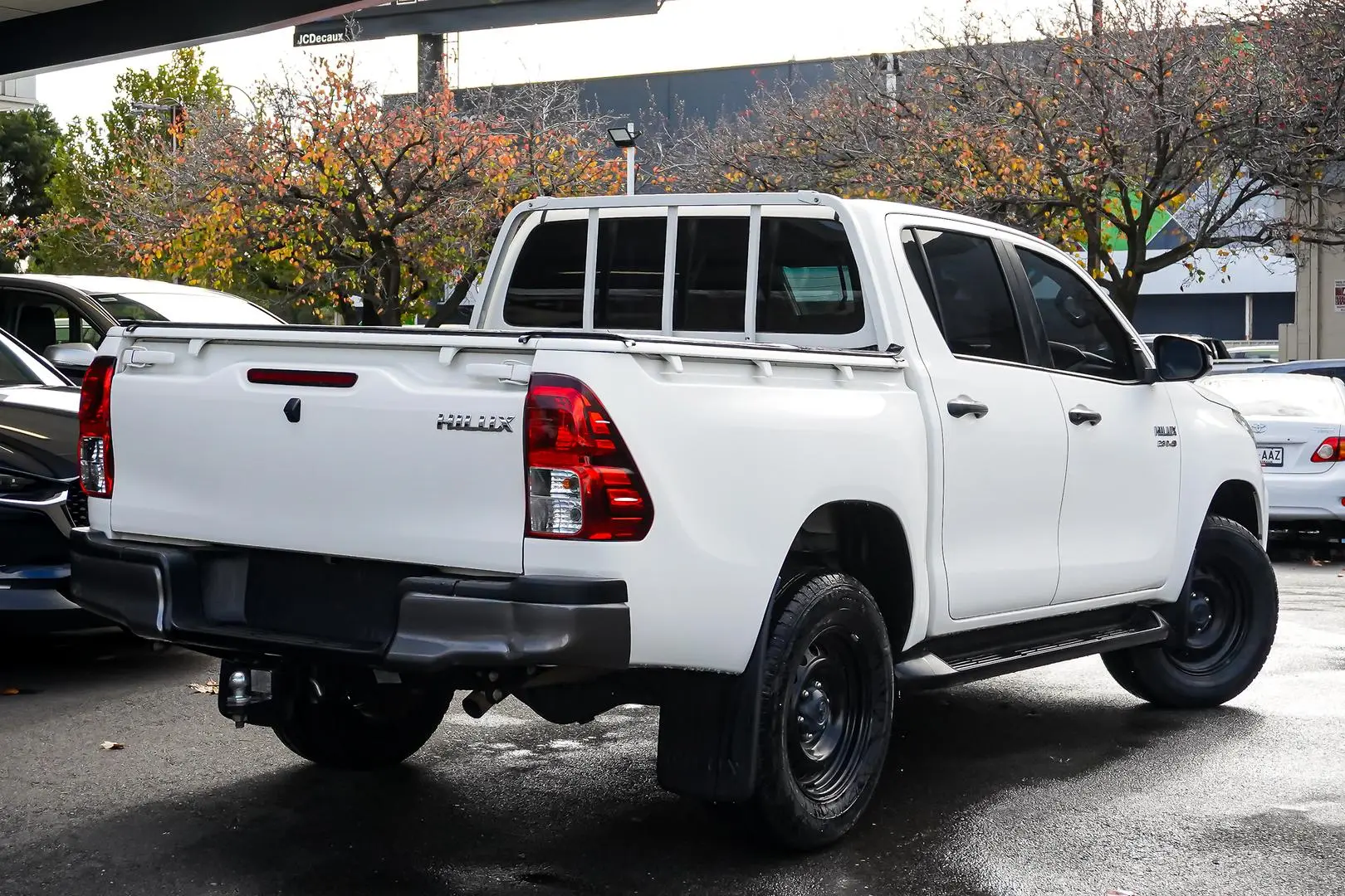 2019 Toyota Hilux Gallery Image 3