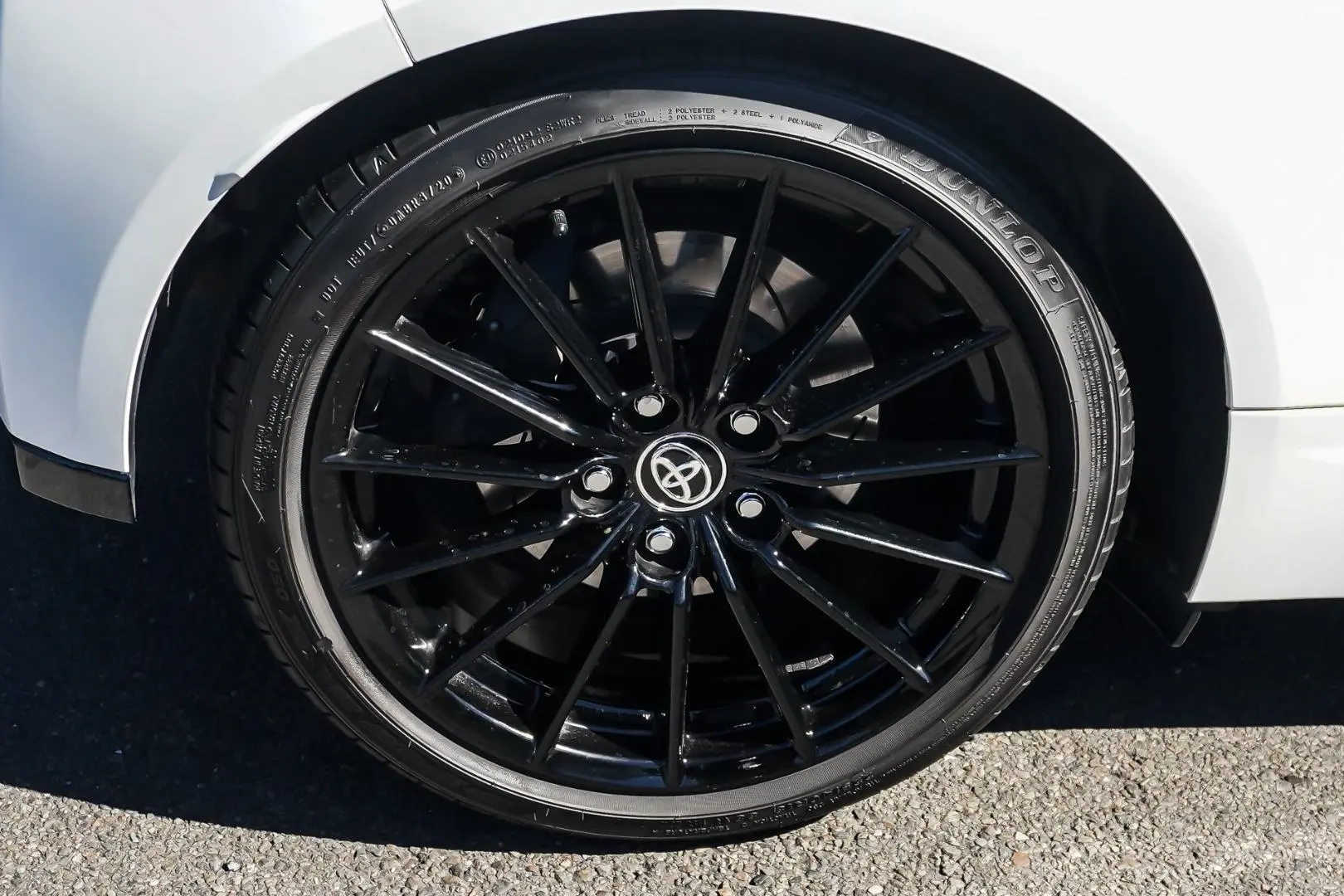 2020 Toyota Yaris Gallery Image 15