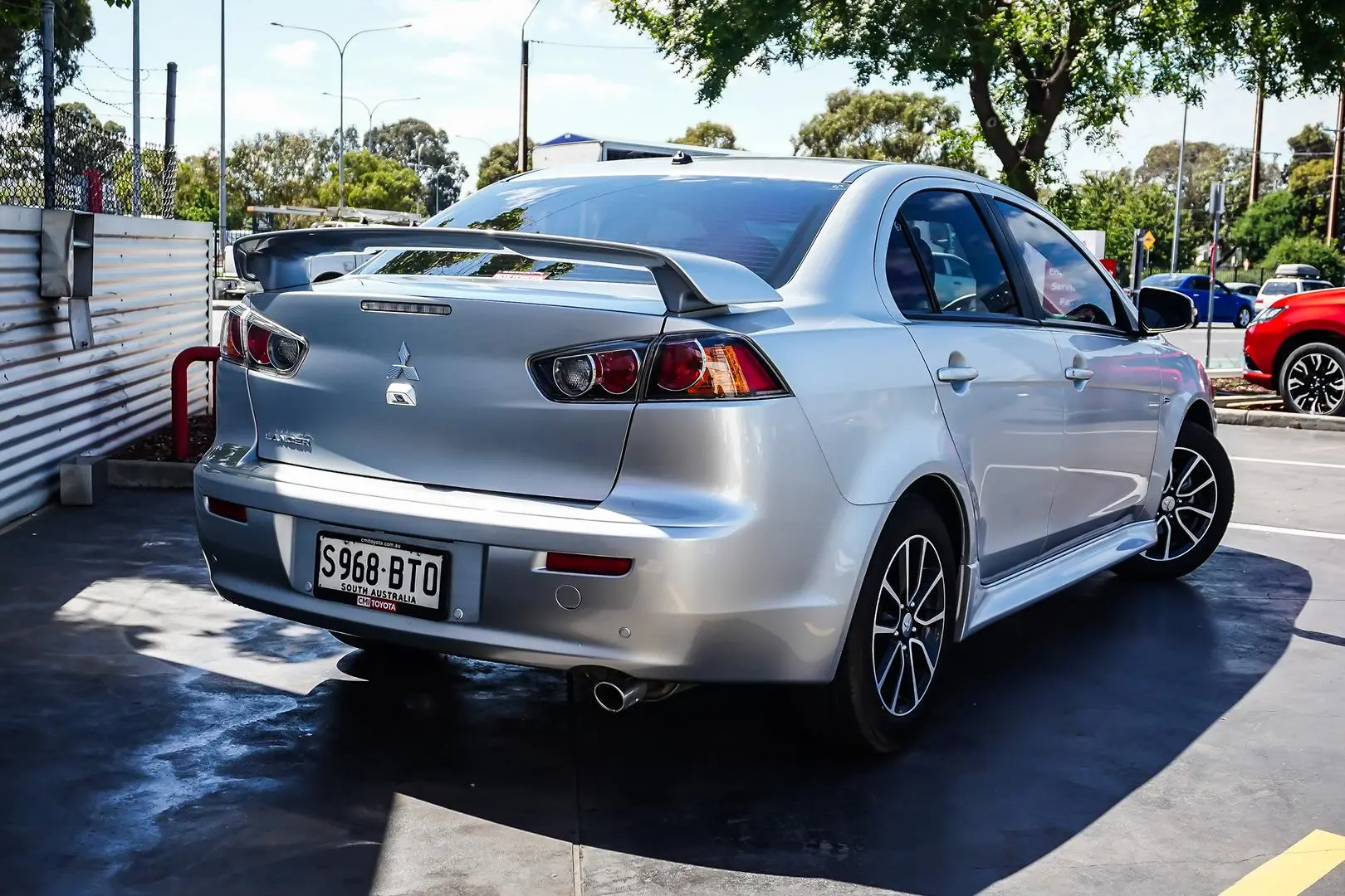 2017 Mitsubishi Lancer Gallery Image 3