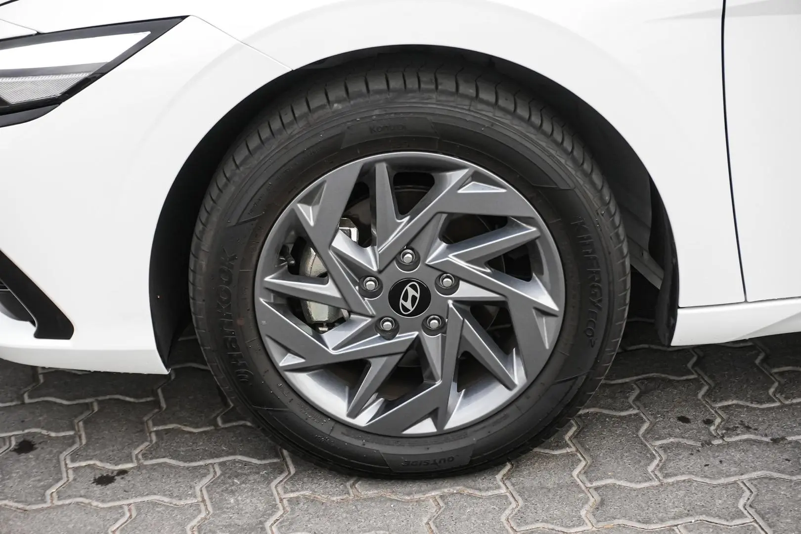 2025 Hyundai i30 Gallery Image 13