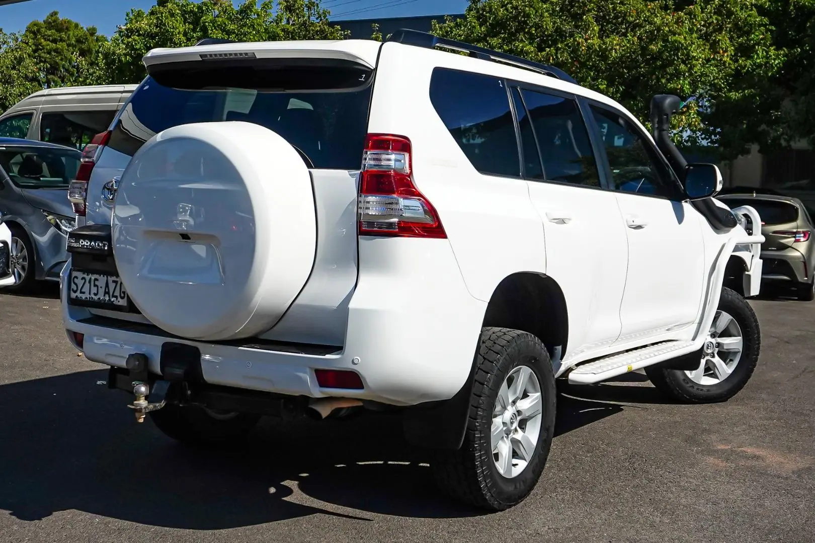 2013 Toyota Landcruiser Prado Gallery Image 3