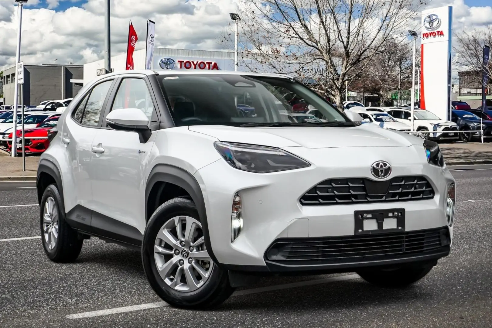 2025 Toyota Yaris Cross Gallery Image 1