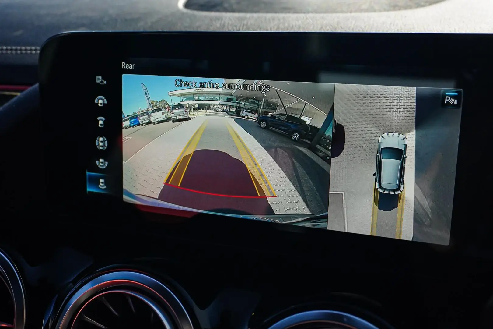 2020 Mercedes-Benz GLA-Class Gallery Image 22