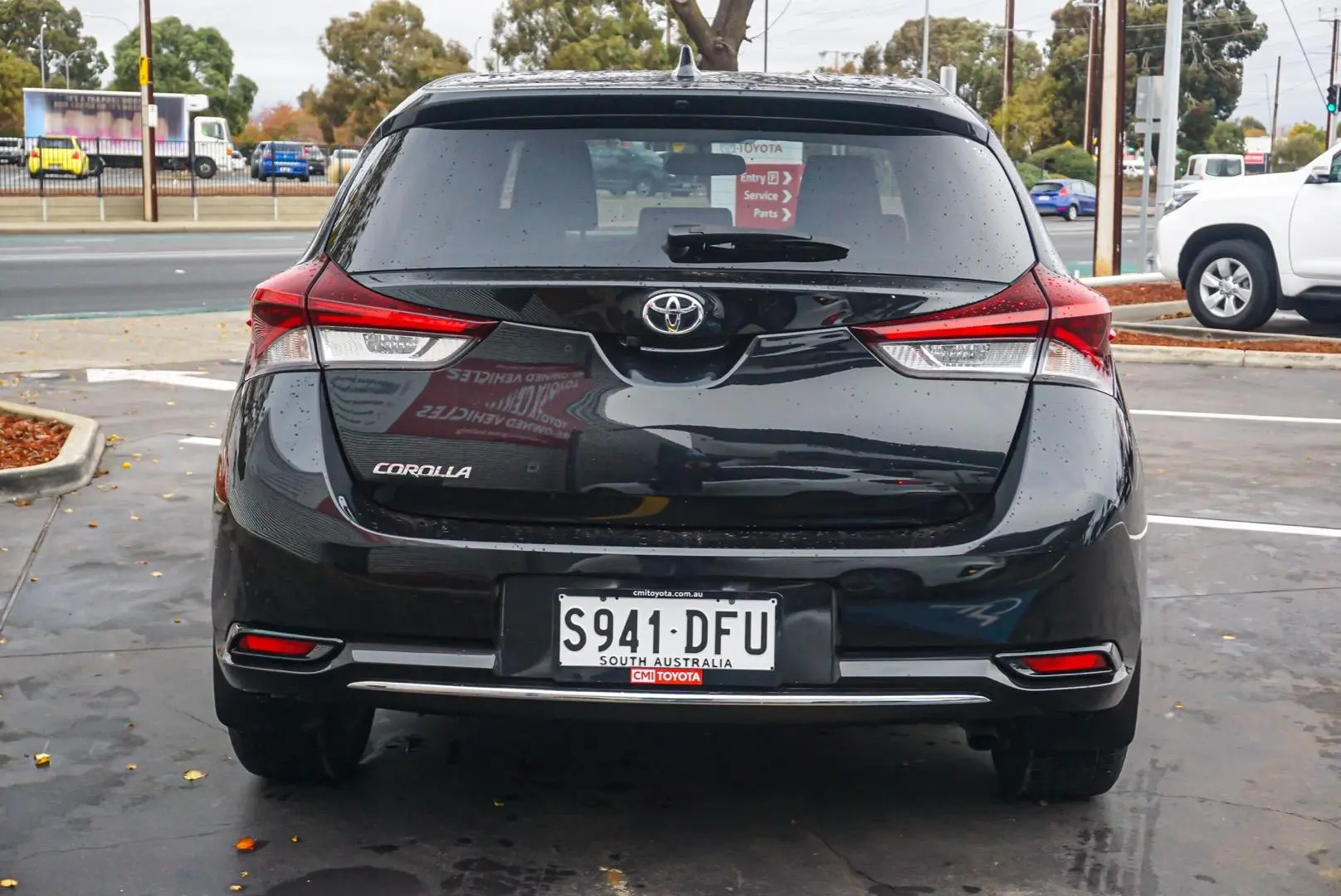 2018 Toyota Corolla Gallery Image 5