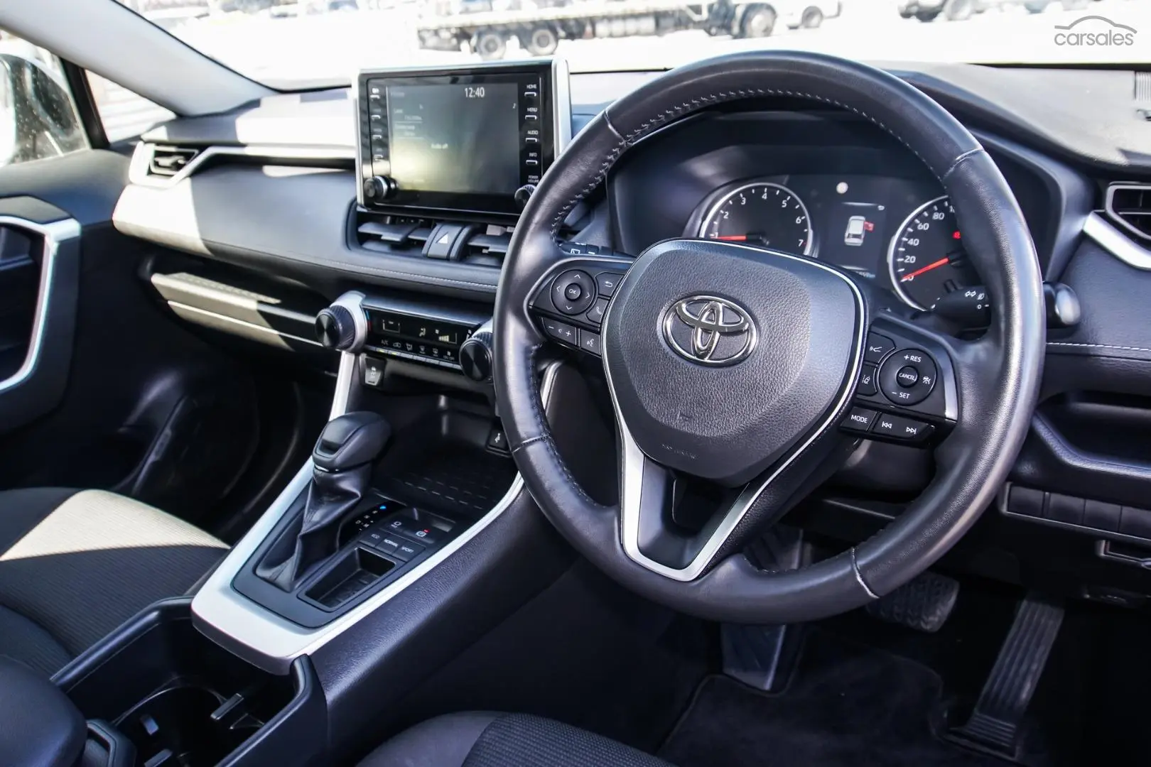 2022 Toyota RAV4 Image 6