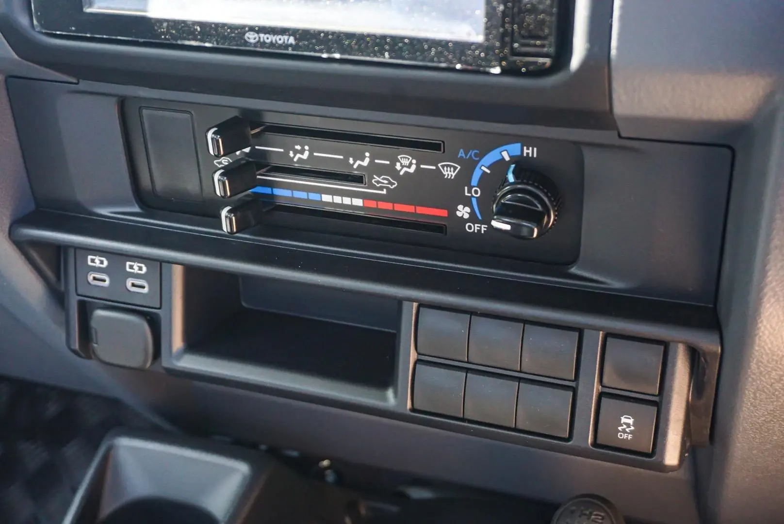 2024 Toyota Landcruiser Gallery Image 21