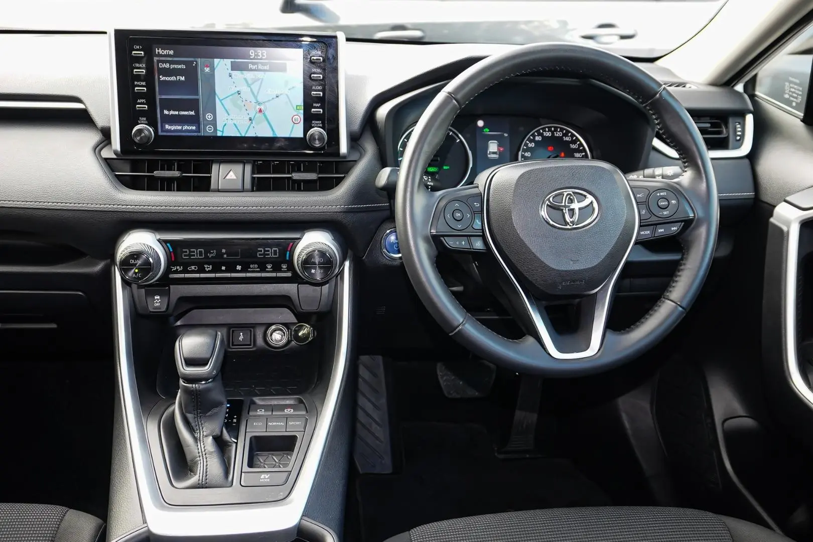 2022 Toyota RAV4 Gallery Image 9