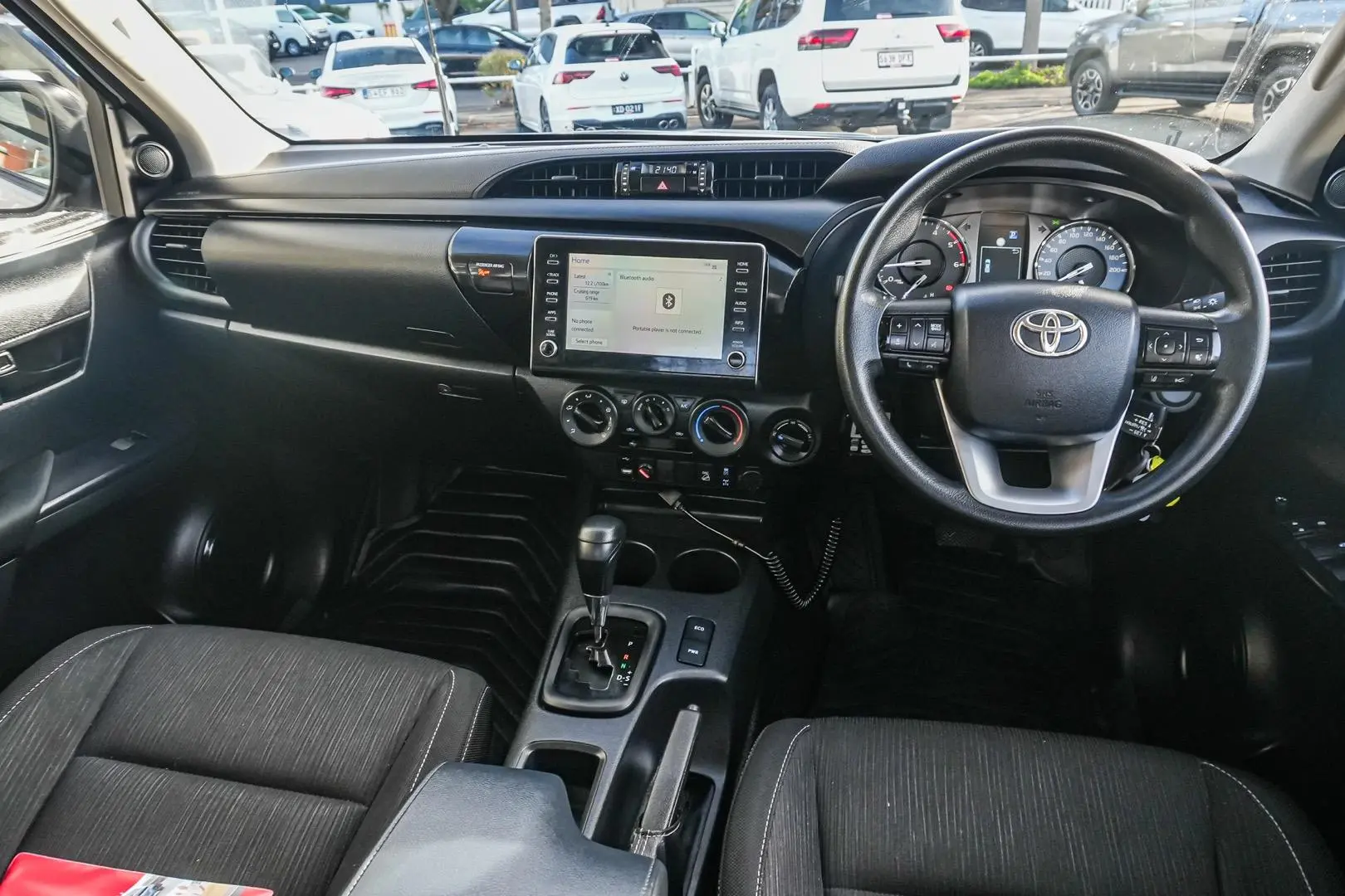 2022 Toyota Hilux Gallery Image 8