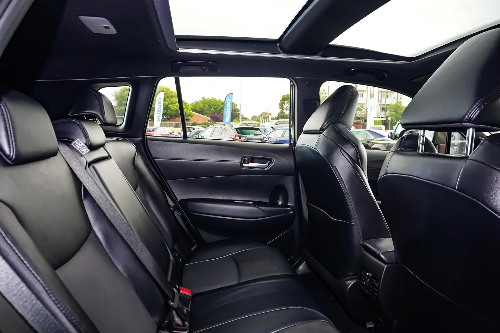 2022 Toyota Corolla Cross Gallery Image 8