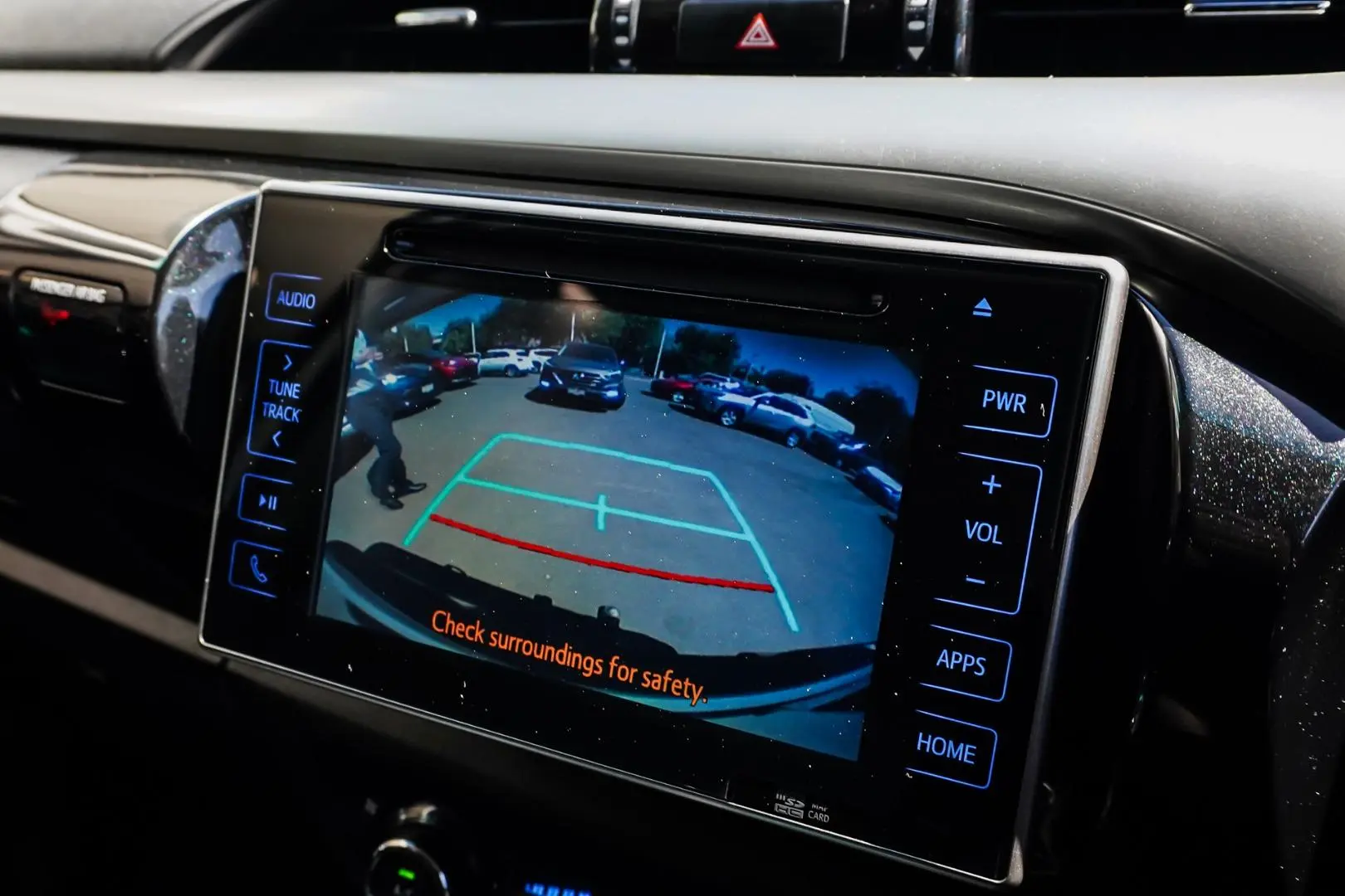 2020 Toyota Hilux Gallery Image 23