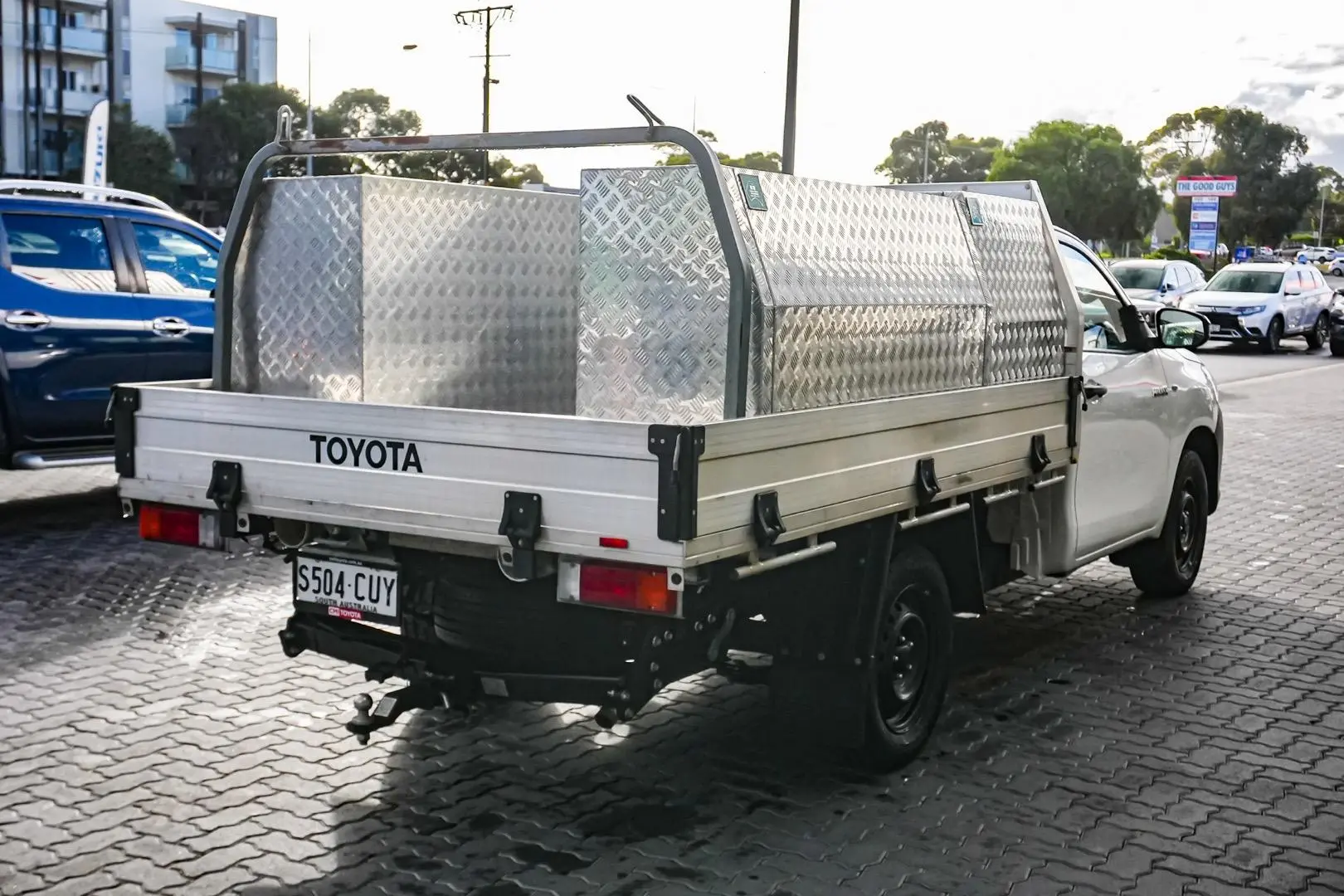 2023 Toyota Hilux Gallery Image 4