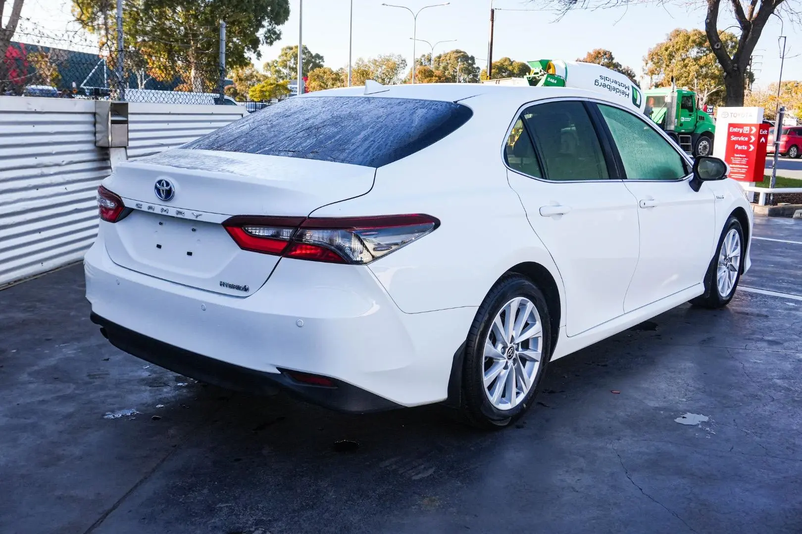 2022 Toyota Camry Gallery Image 3