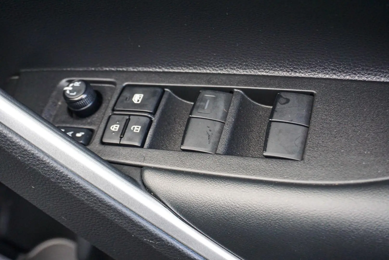 2023 Toyota Corolla Cross Gallery Image 18