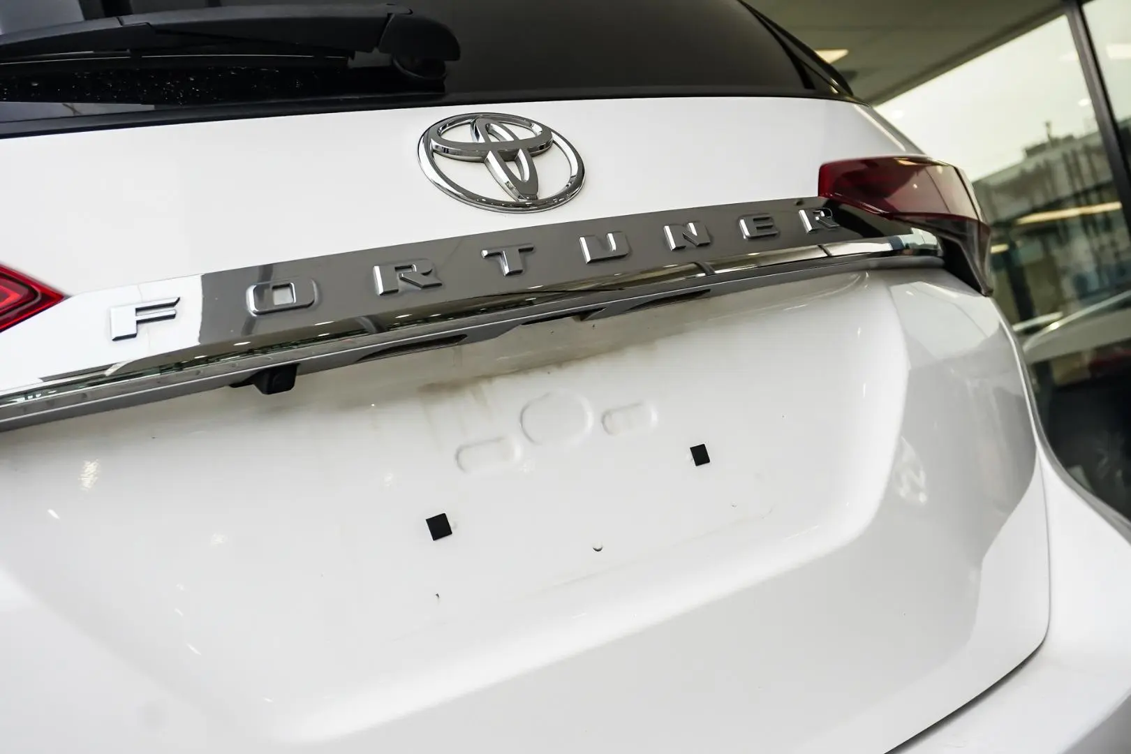 2022 Toyota Fortuner Gallery Image 15