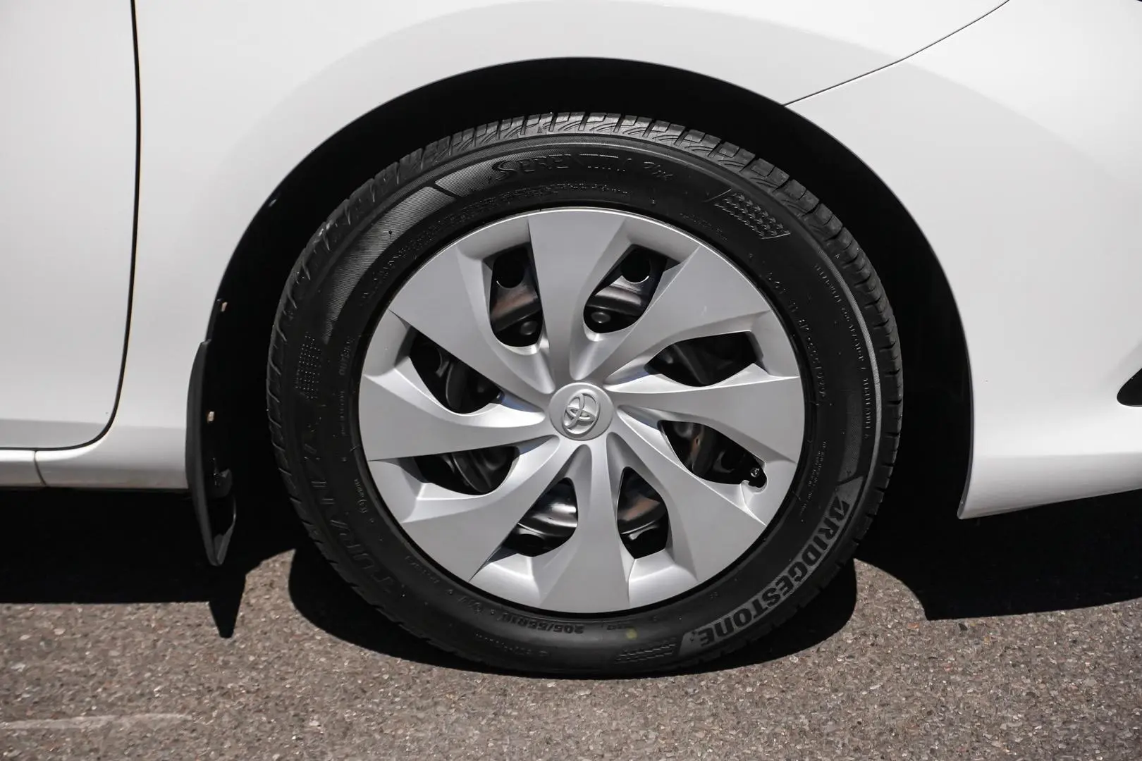 2017 Toyota Corolla Gallery Image 15