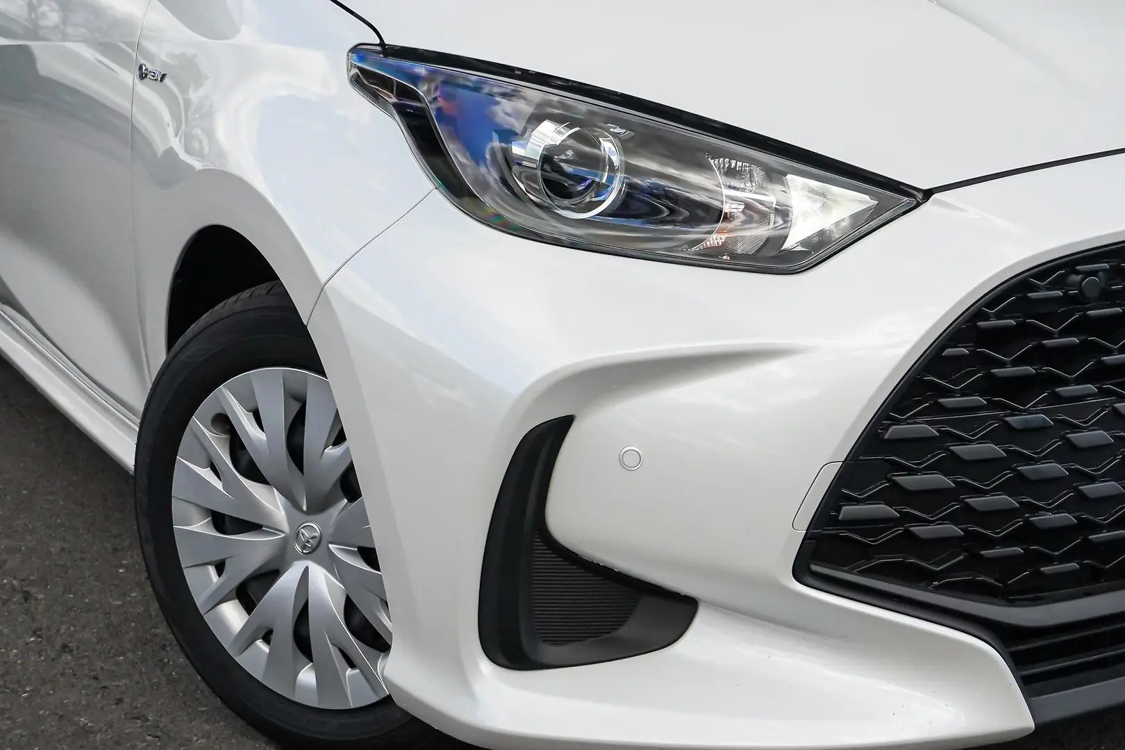 2025 Toyota Yaris Gallery Image 12