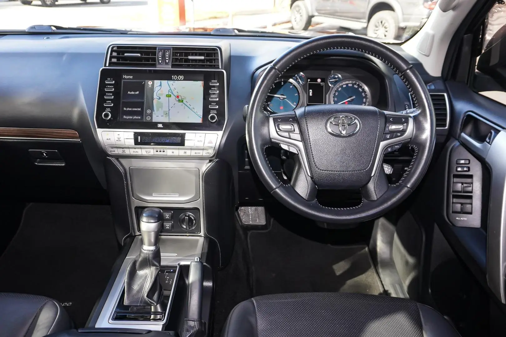 2021 Toyota Landcruiser Prado Gallery Image 9