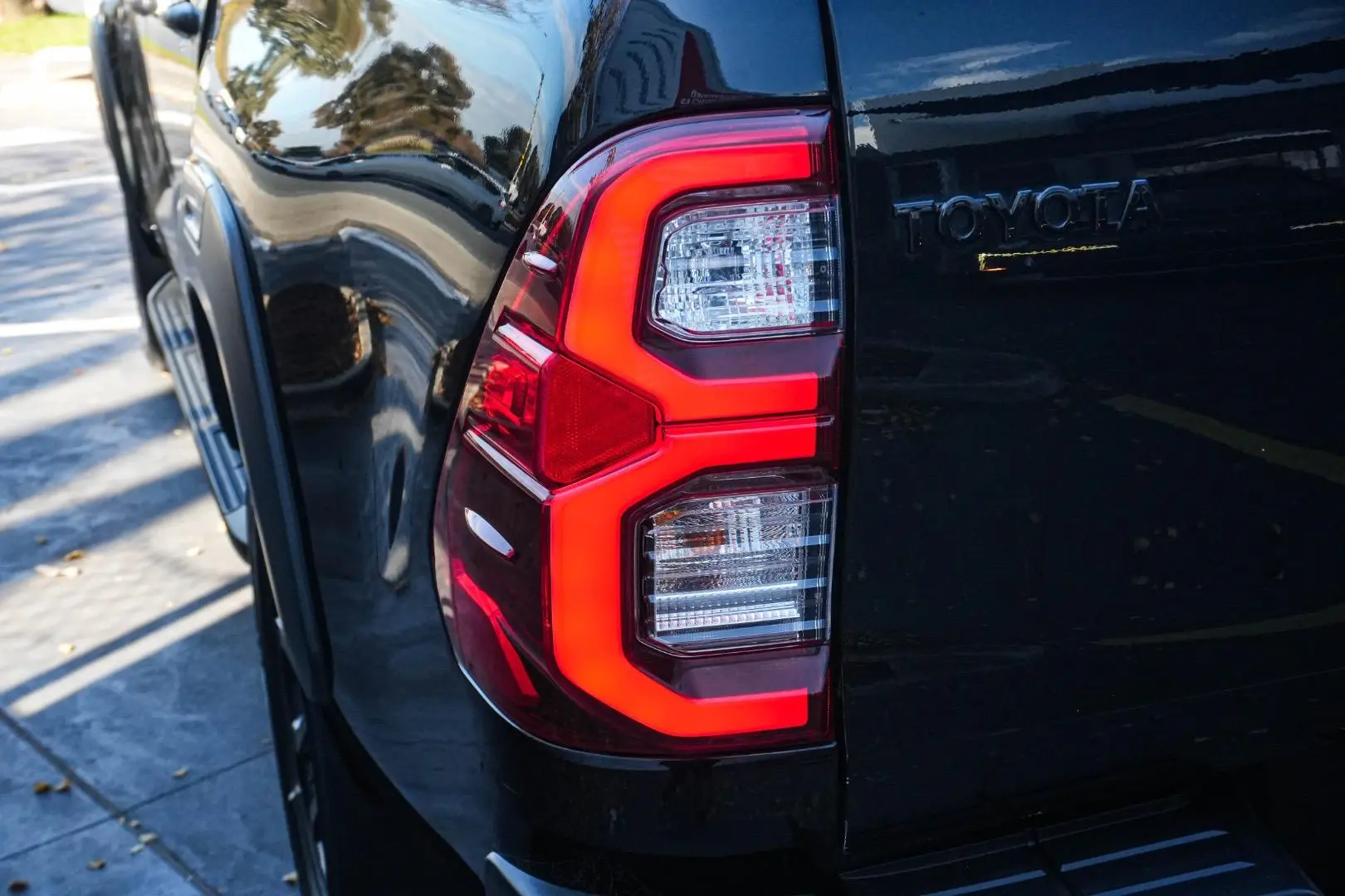 2021 Toyota Hilux Gallery Image 13