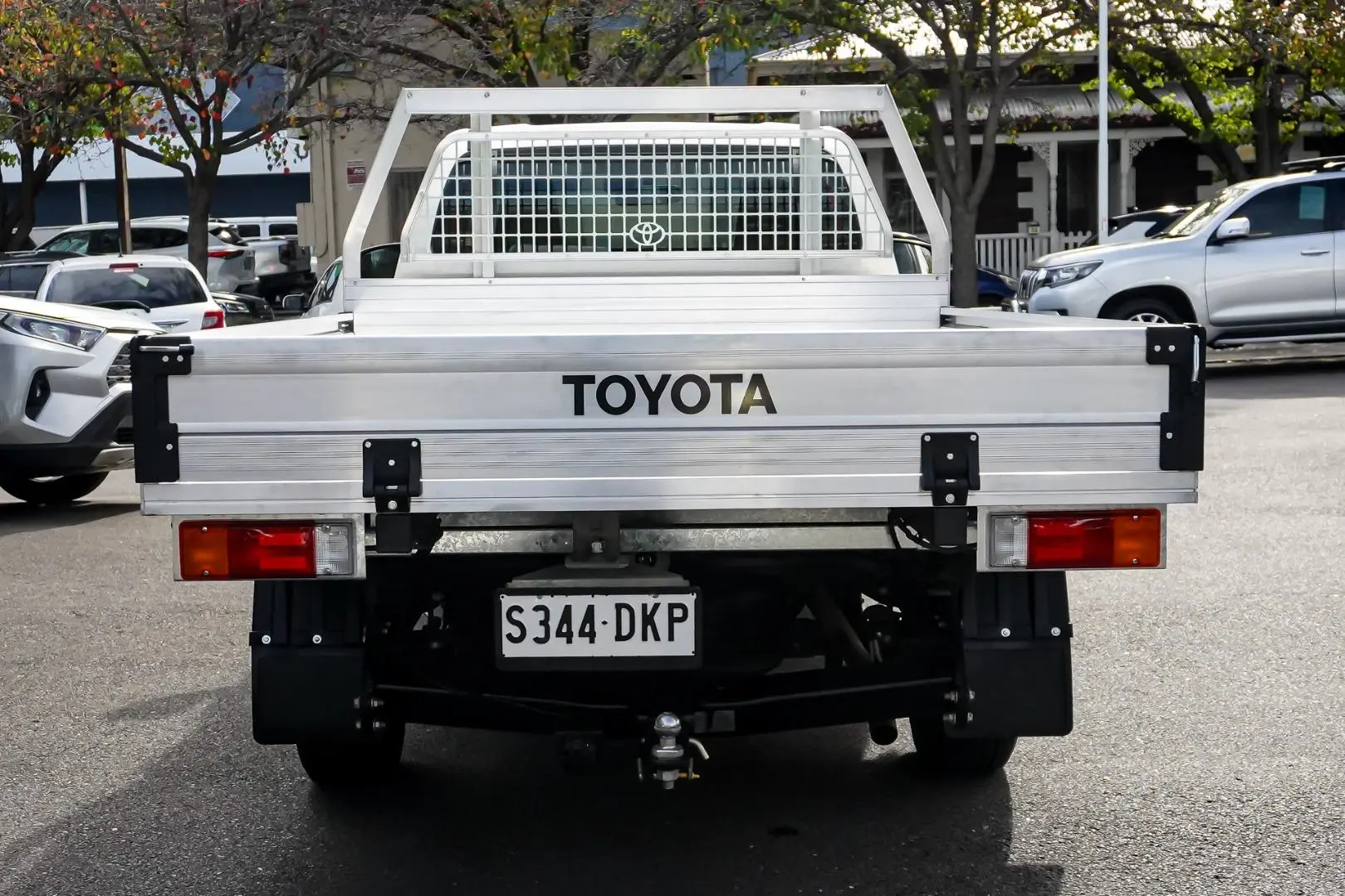 2021 Toyota Hilux Gallery Image 5