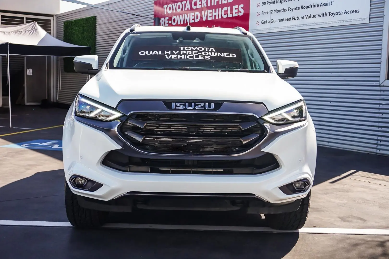 2023 Isuzu MU-X Gallery Image 5