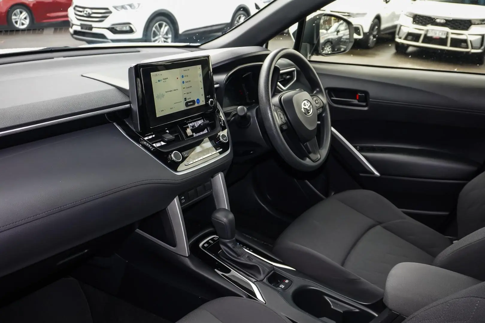 2025 Toyota Corolla Cross Gallery Image 11