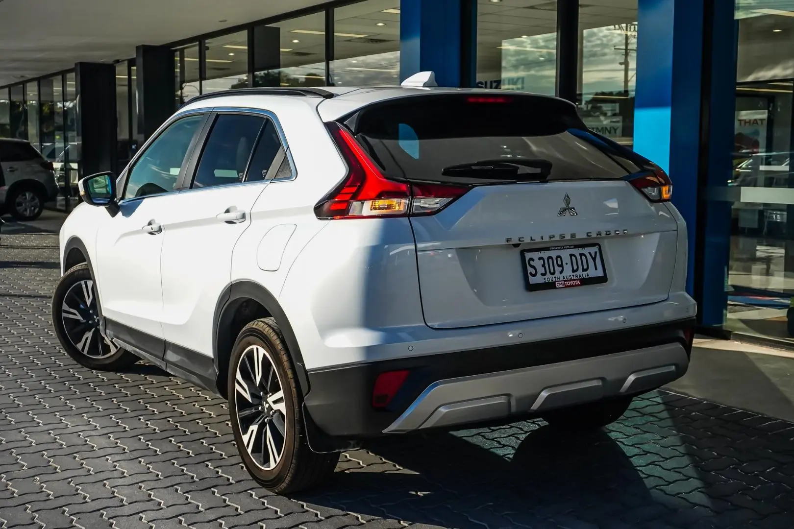 2024 Mitsubishi Eclipse Cross Gallery Image 3