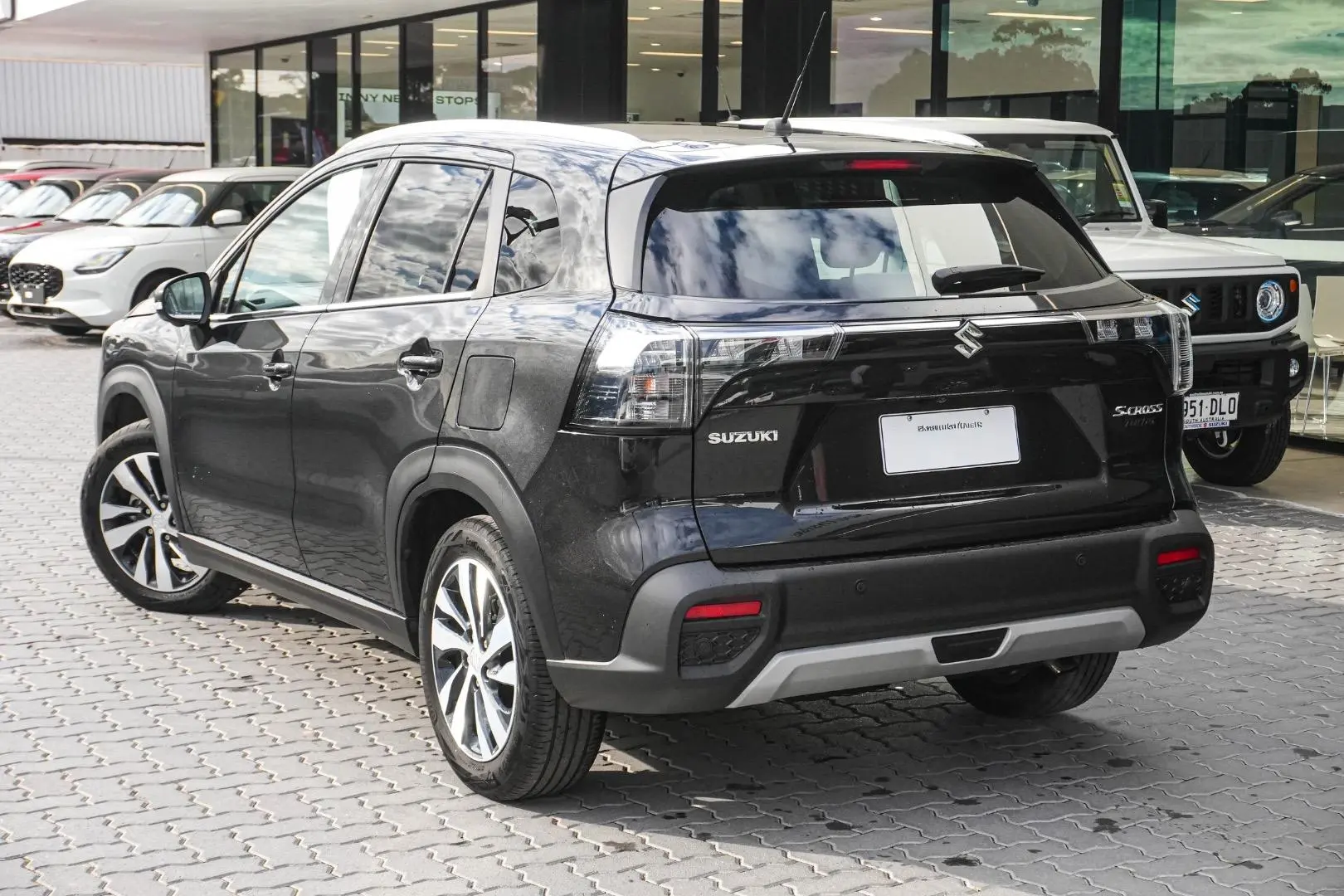2023 Suzuki S-Cross Gallery Image 3